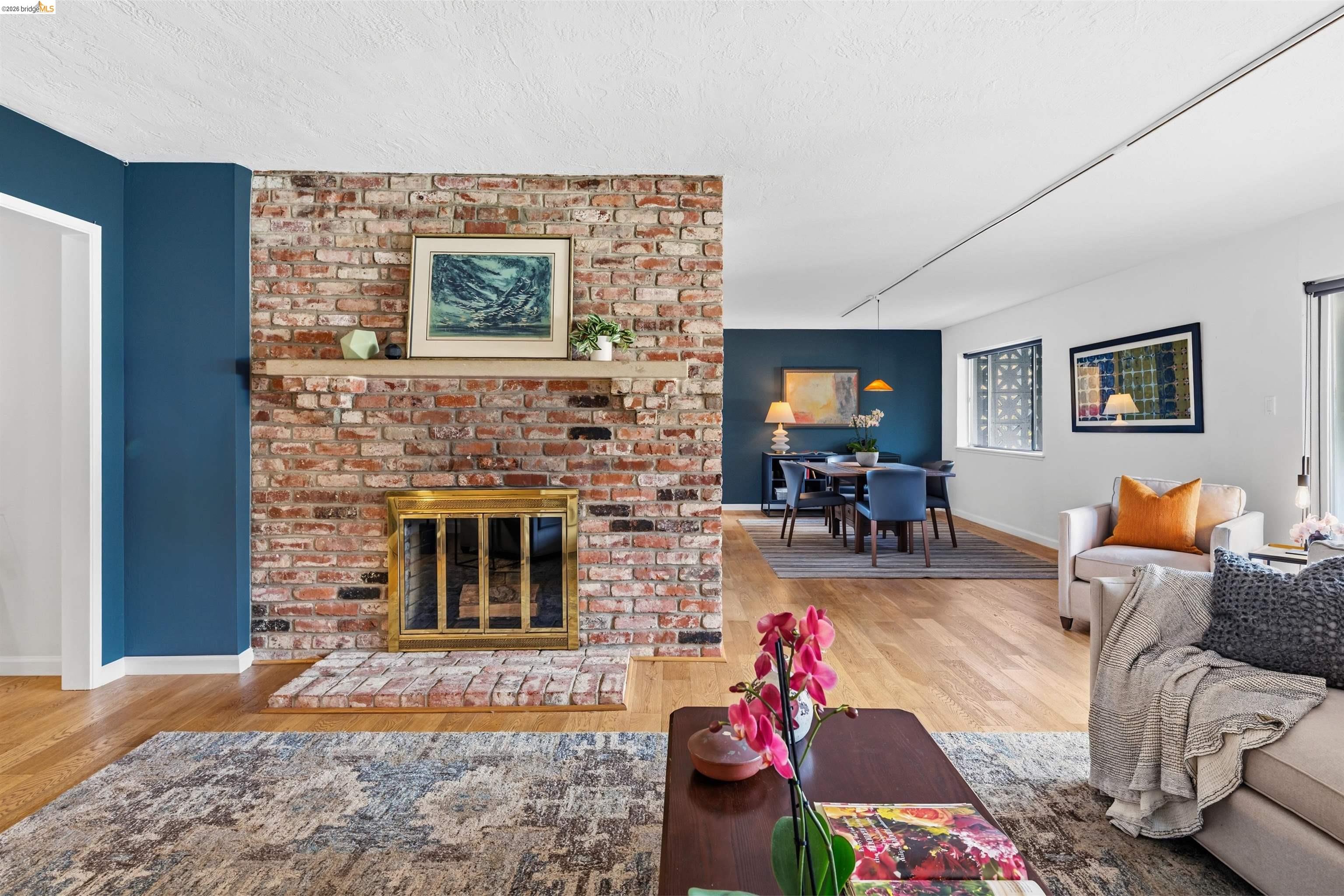 Photo #8: 41125123 Listing: Photo #8