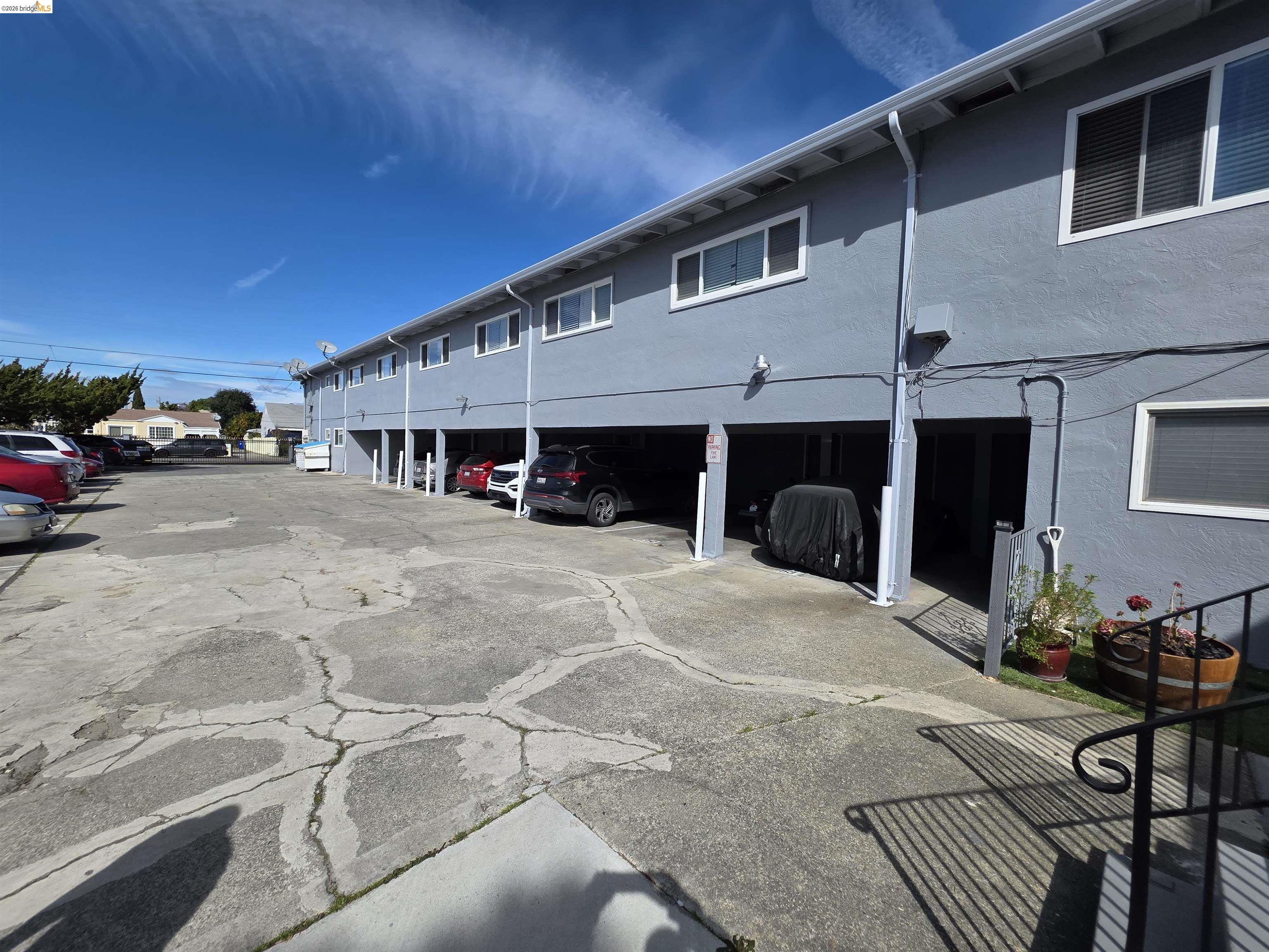 Detail Gallery Image 5 of 14 For 257 Poplar Ave, Hayward,  CA 94541 - – Beds | – Baths