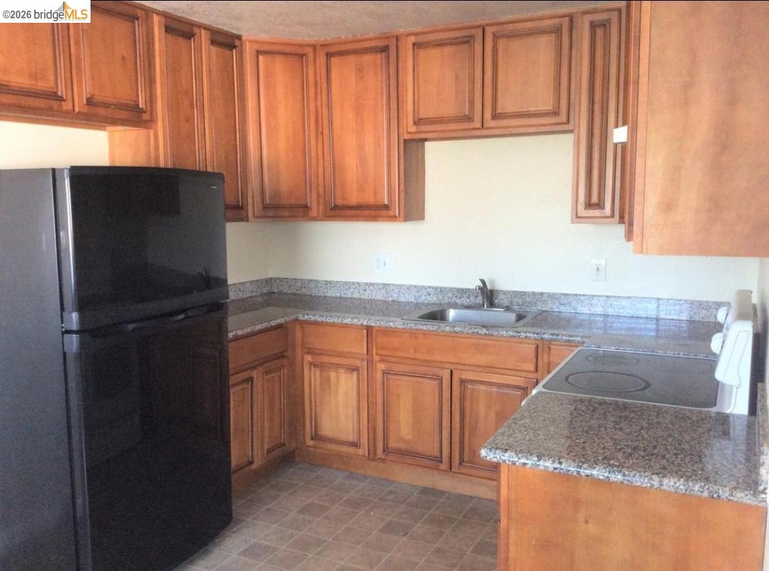 Detail Gallery Image 7 of 14 For 257 Poplar Ave, Hayward,  CA 94541 - – Beds | – Baths