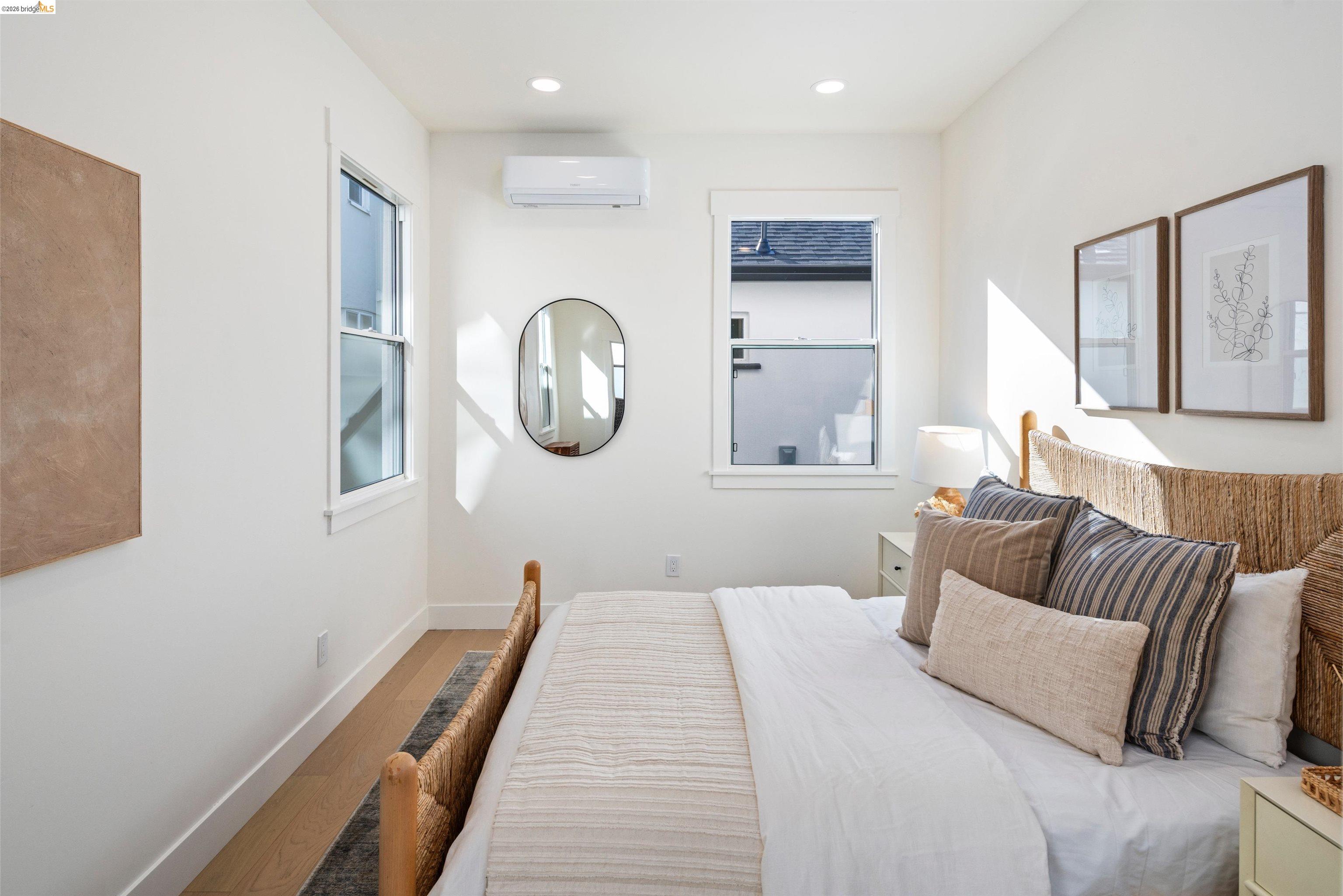 Detail Gallery Image 13 of 46 For 846 Adams St, Albany,  CA 94706 - 3 Beds | 2 Baths