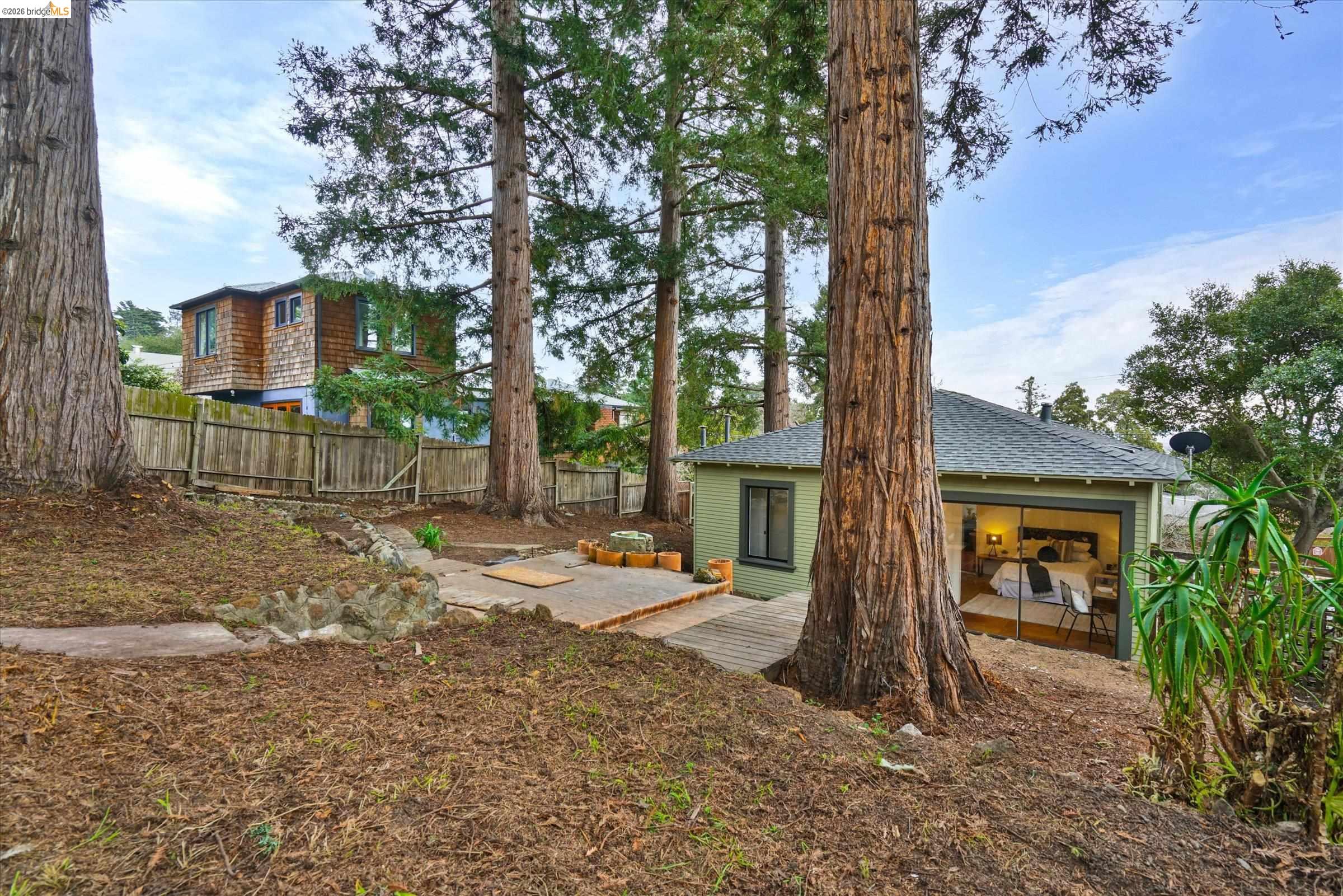 Detail Gallery Image 17 of 27 For 7603 Terrace Dr, El Cerrito,  CA 94530 - 1 Beds | 1 Baths