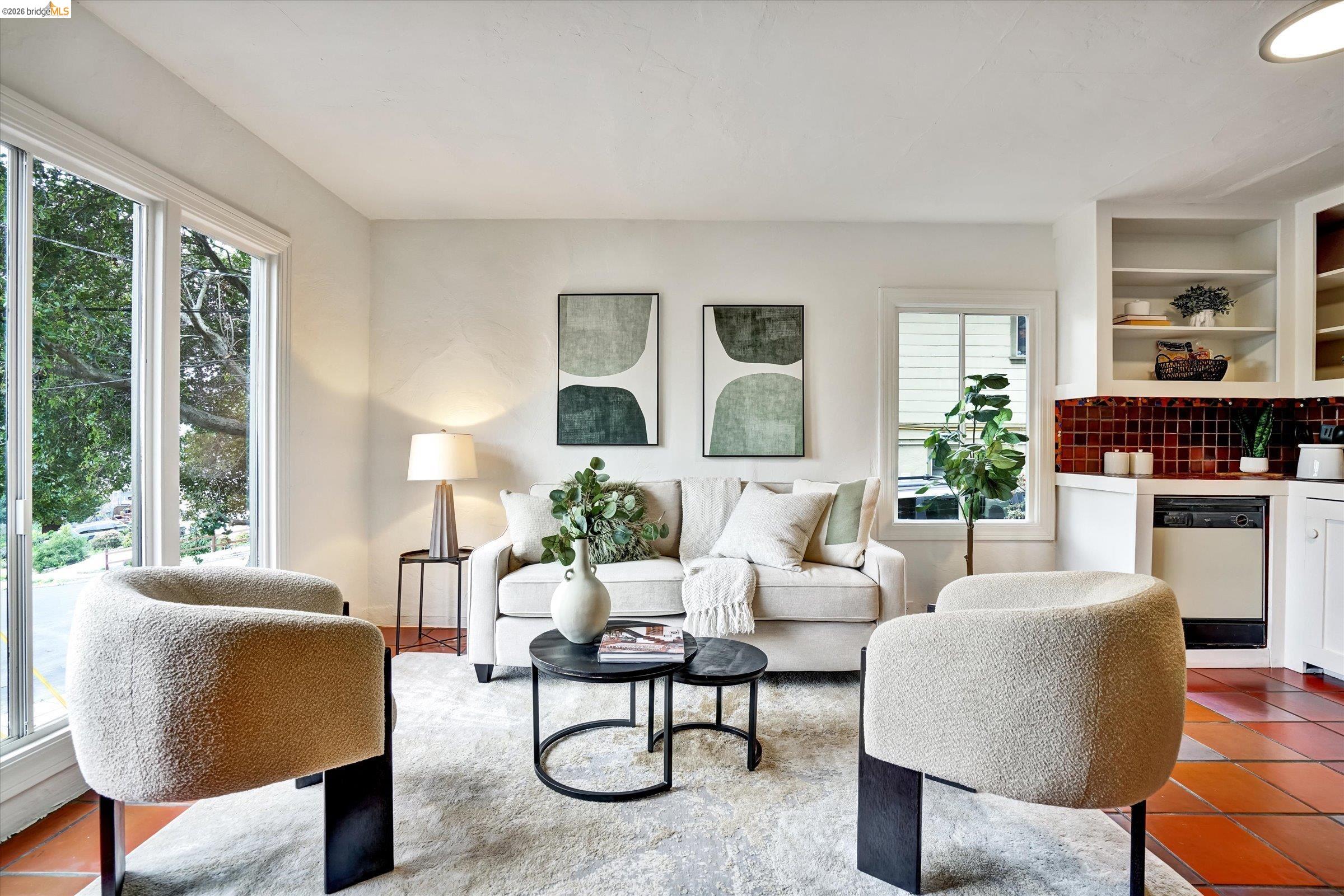 Detail Gallery Image 5 of 27 For 7603 Terrace Dr, El Cerrito,  CA 94530 - 1 Beds | 1 Baths