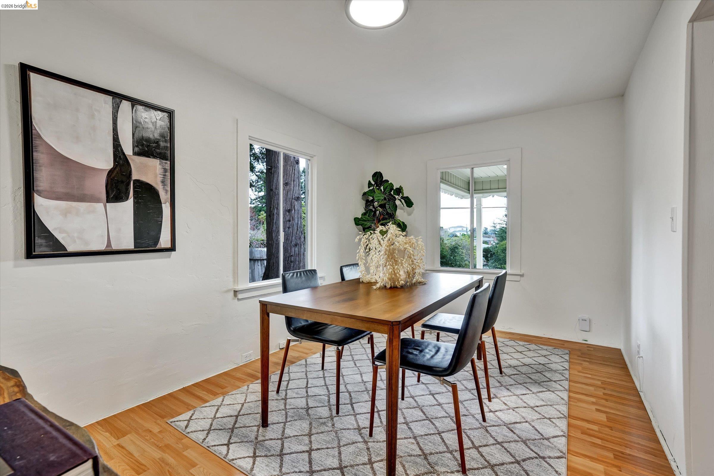 Detail Gallery Image 7 of 27 For 7603 Terrace Dr, El Cerrito,  CA 94530 - 1 Beds | 1 Baths