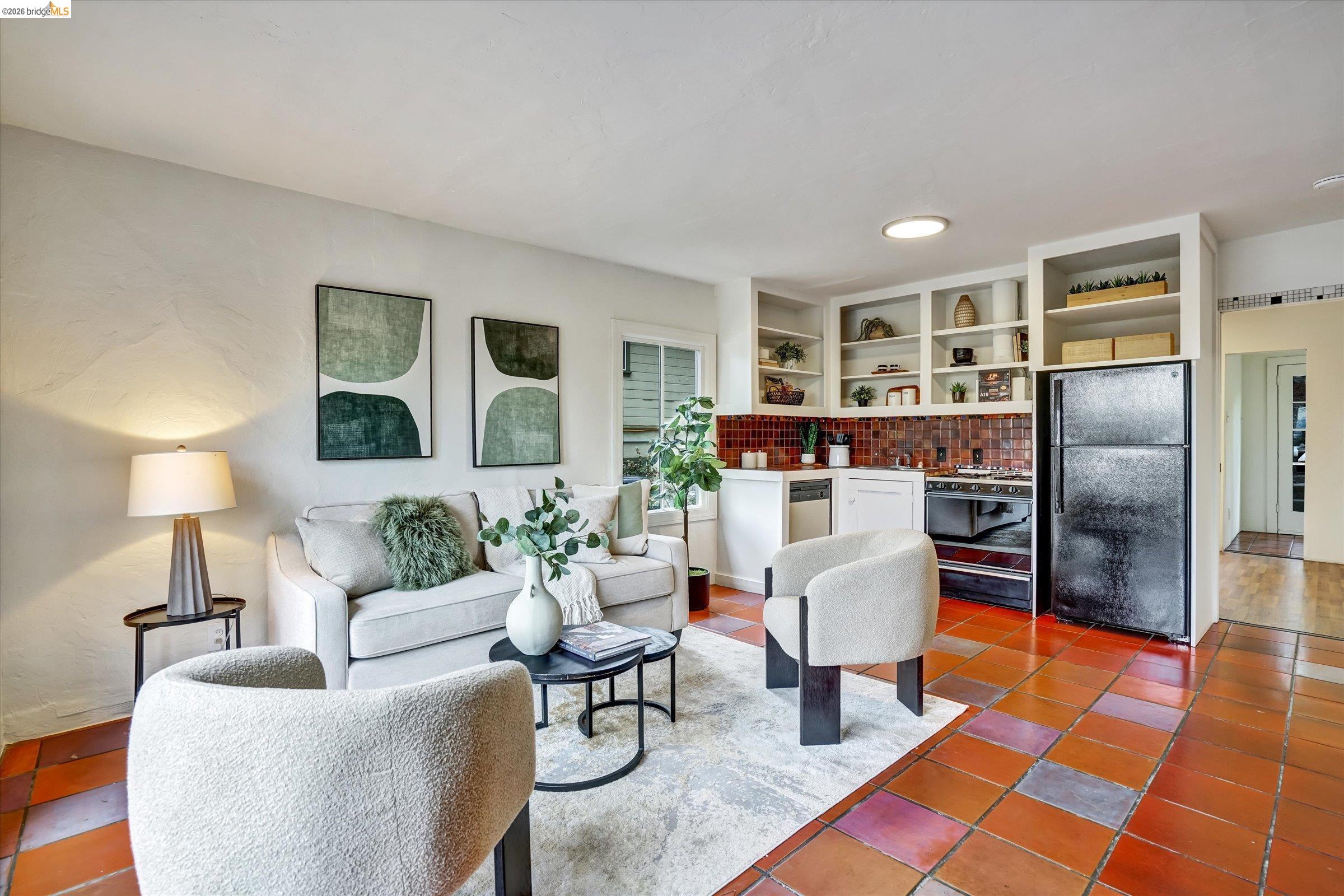 Detail Gallery Image 7 of 33 For 7603 Terrace Dr, El Cerrito,  CA 94530 - 1 Beds | 1 Baths