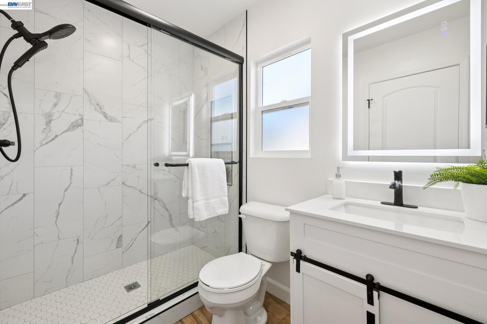 Detail Gallery Image 15 of 34 For 917 Channing Way, Berkeley,  CA 94710 - – Beds | – Baths