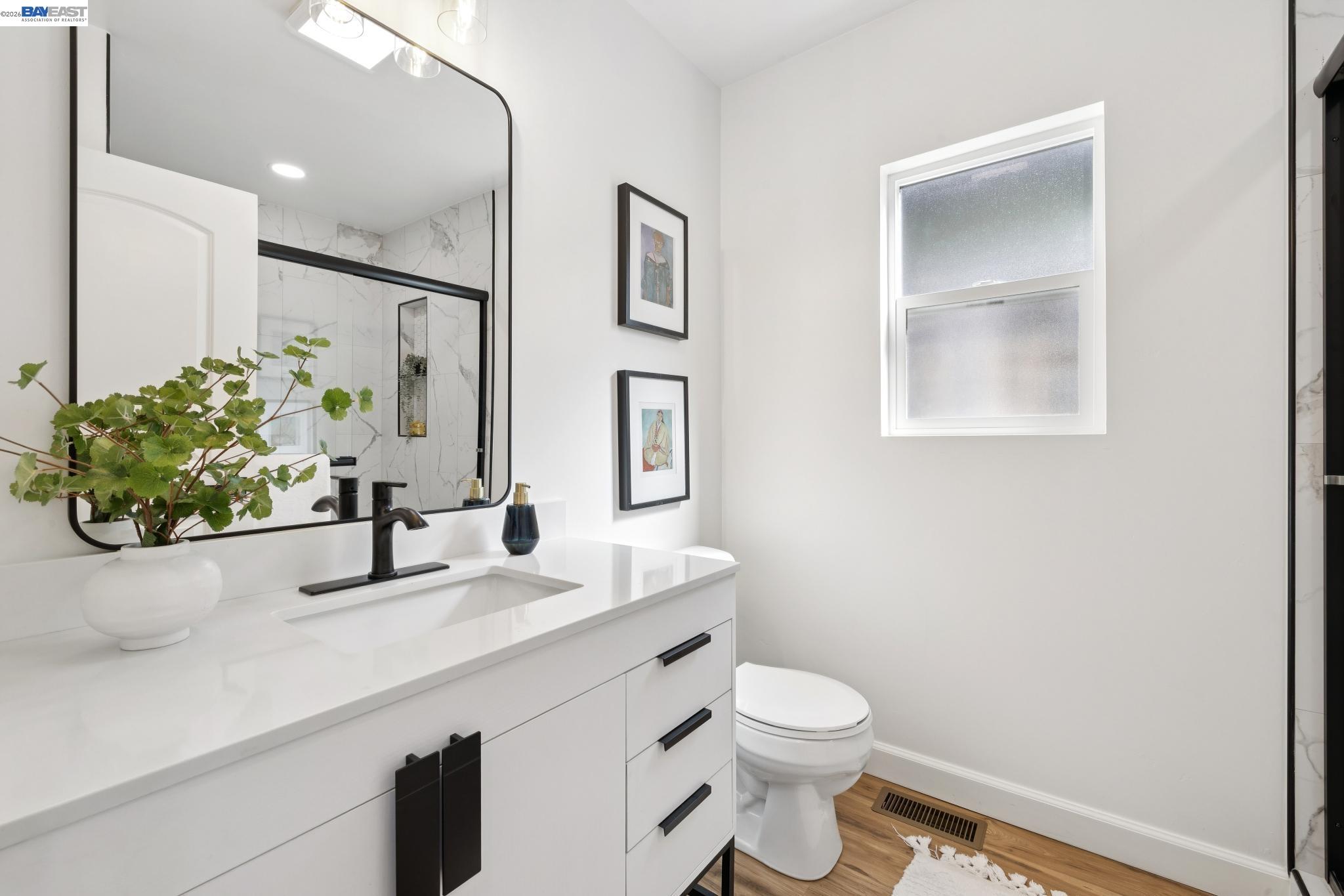 Detail Gallery Image 17 of 34 For 917 Channing Way, Berkeley,  CA 94710 - – Beds | – Baths