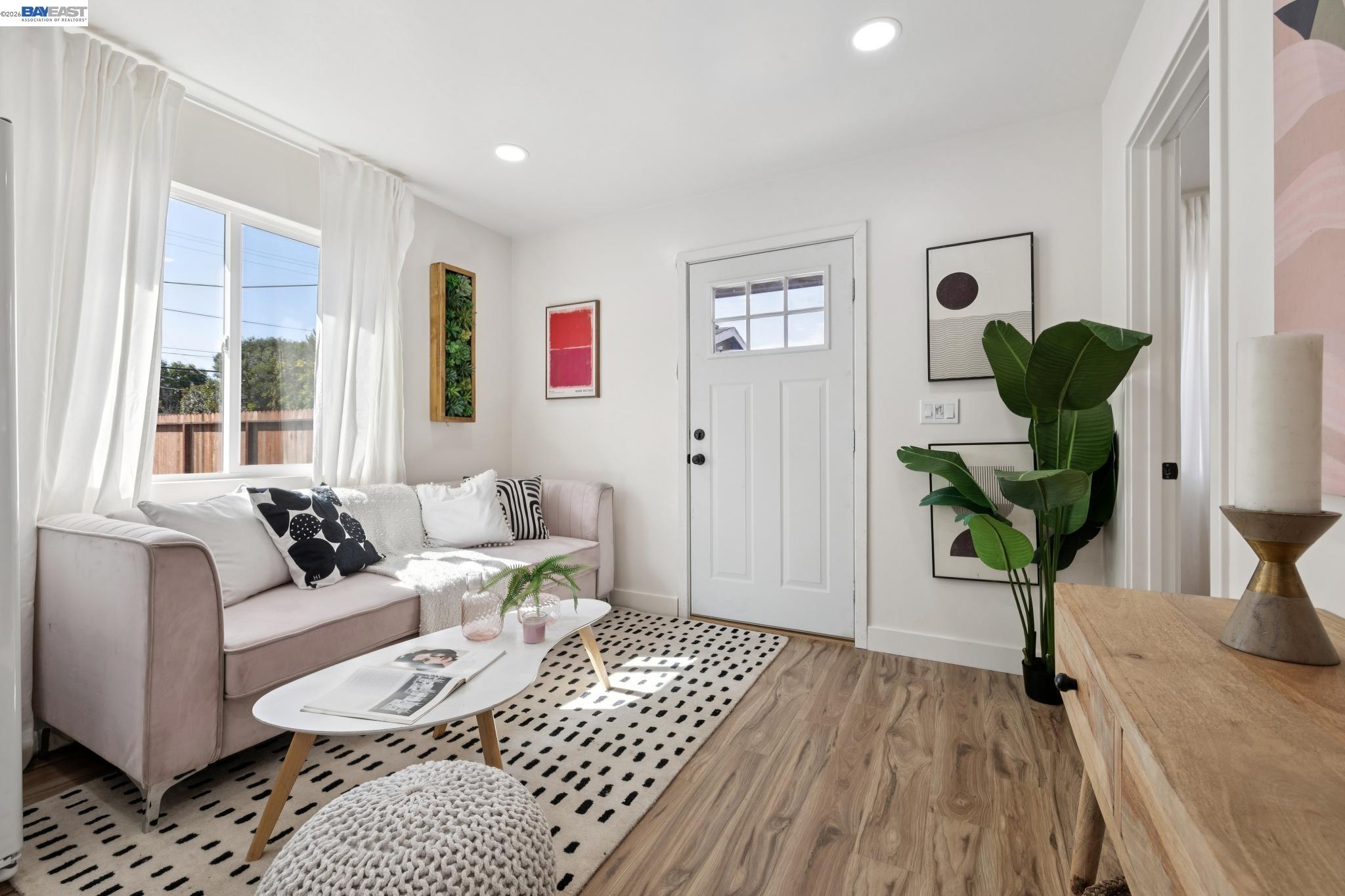 Detail Gallery Image 24 of 34 For 917 Channing Way, Berkeley,  CA 94710 - – Beds | – Baths