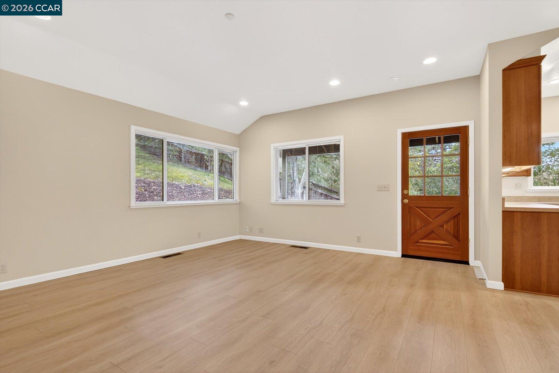 Detail Gallery Image 7 of 23 For 261 Castle Hill Ranch Rd a,  Walnut Creek,  CA 94595 - 2 Beds | 1 Baths