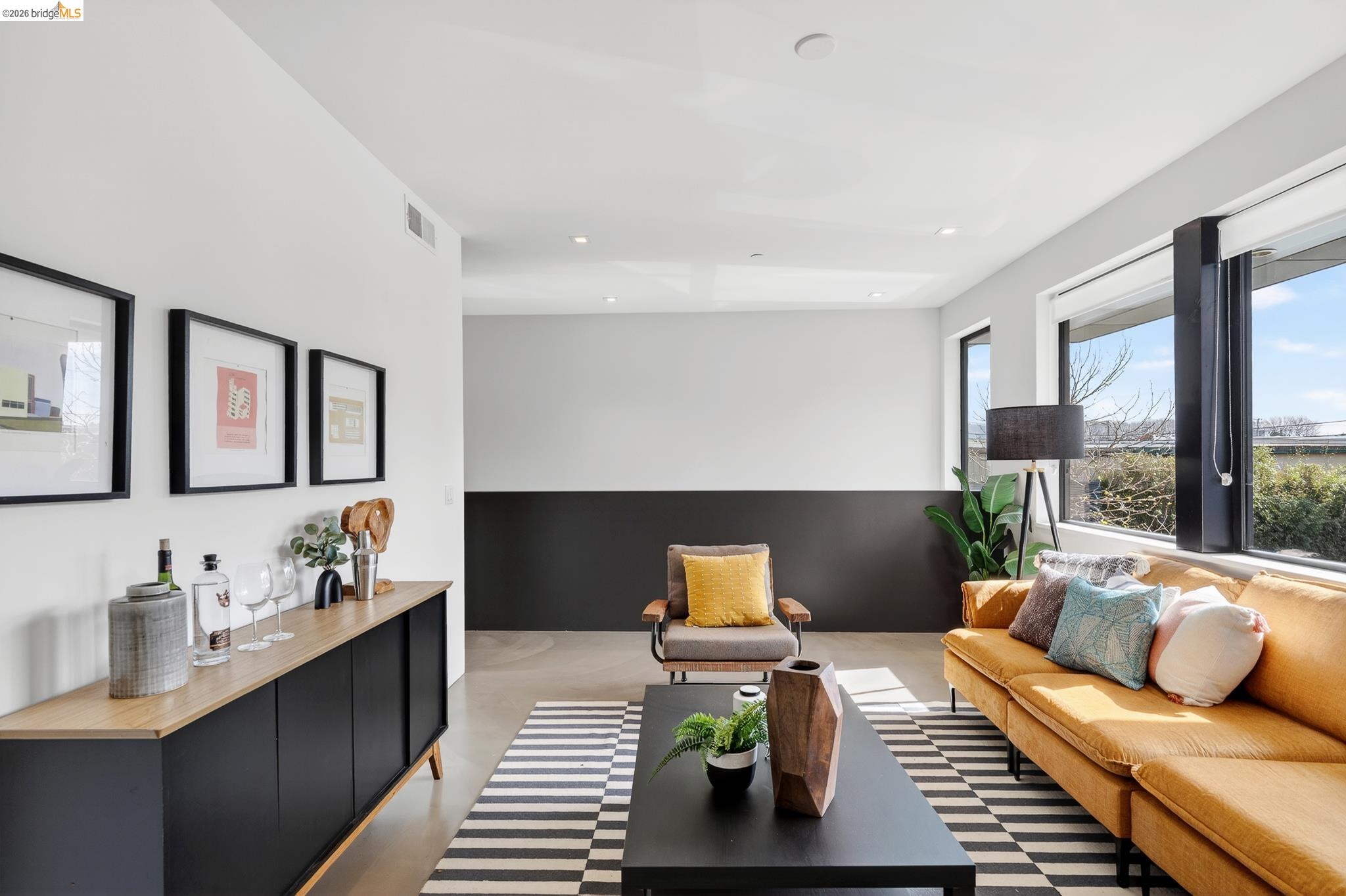 Detail Gallery Image 23 of 41 For 811 Folger Ave, Berkeley,  CA 94710 - 3 Beds | 2/1 Baths