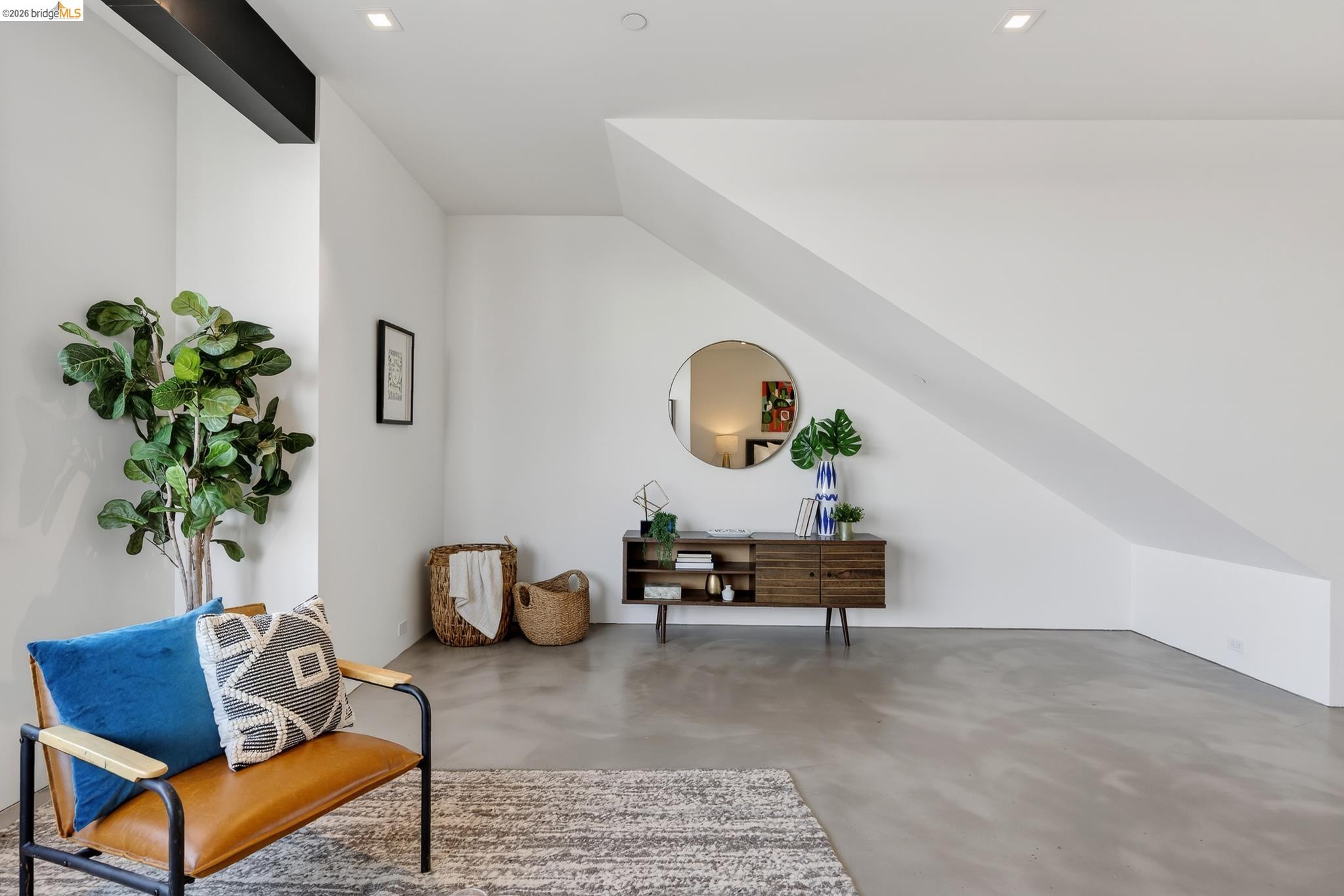 Detail Gallery Image 24 of 41 For 811 Folger Ave, Berkeley,  CA 94710 - 3 Beds | 2/1 Baths