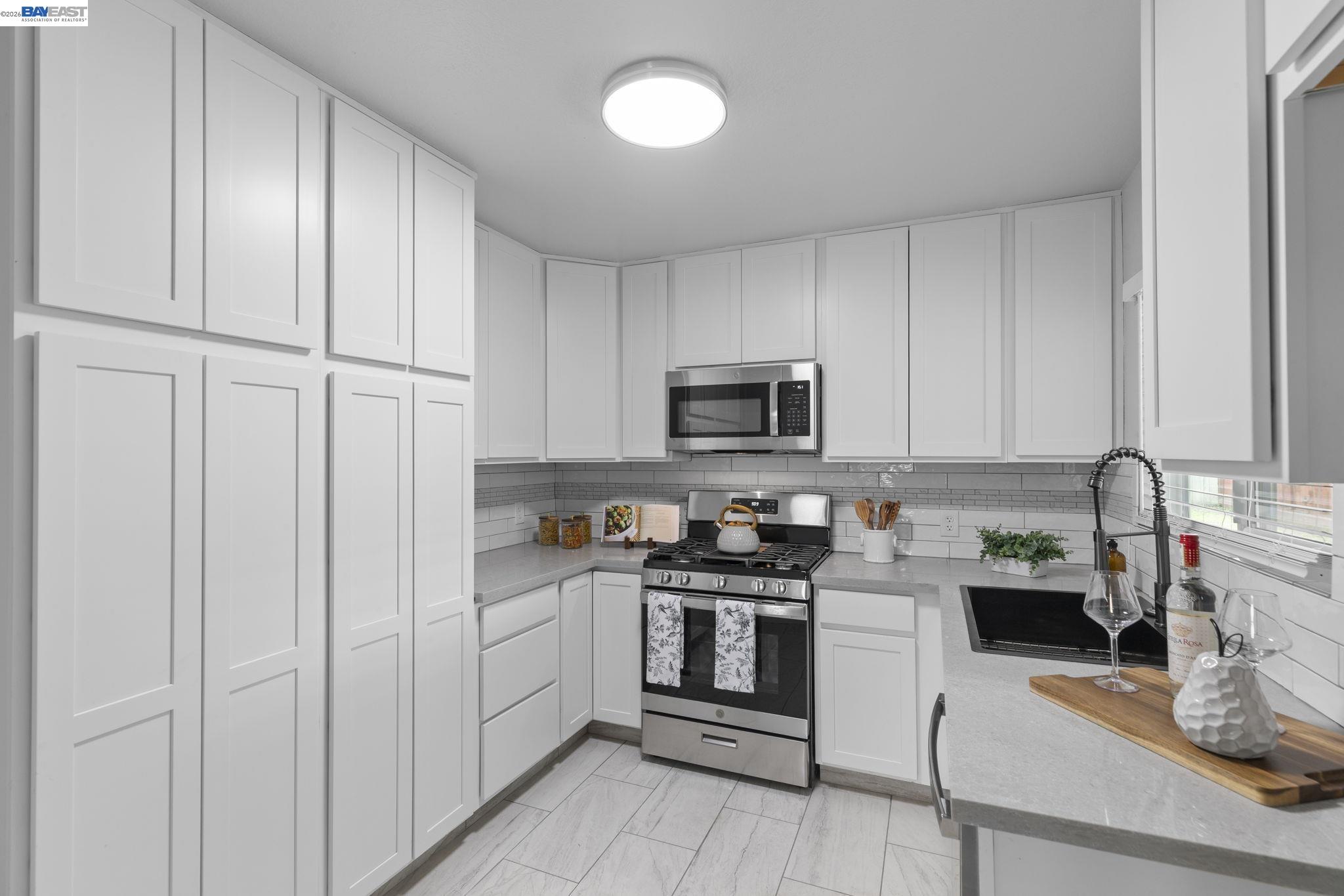 Detail Gallery Image 9 of 26 For 412 Solano Ave, San Lorenzo,  CA 94541 - 3 Beds | 1/1 Baths