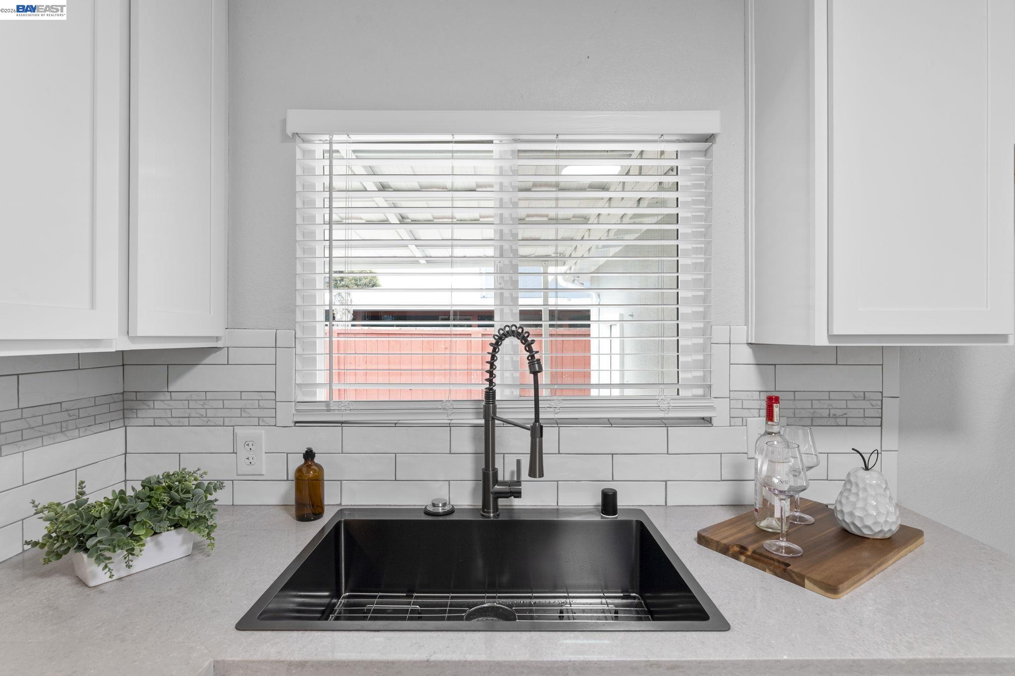 Detail Gallery Image 11 of 26 For 412 Solano Ave, San Lorenzo,  CA 94541 - 3 Beds | 1/1 Baths