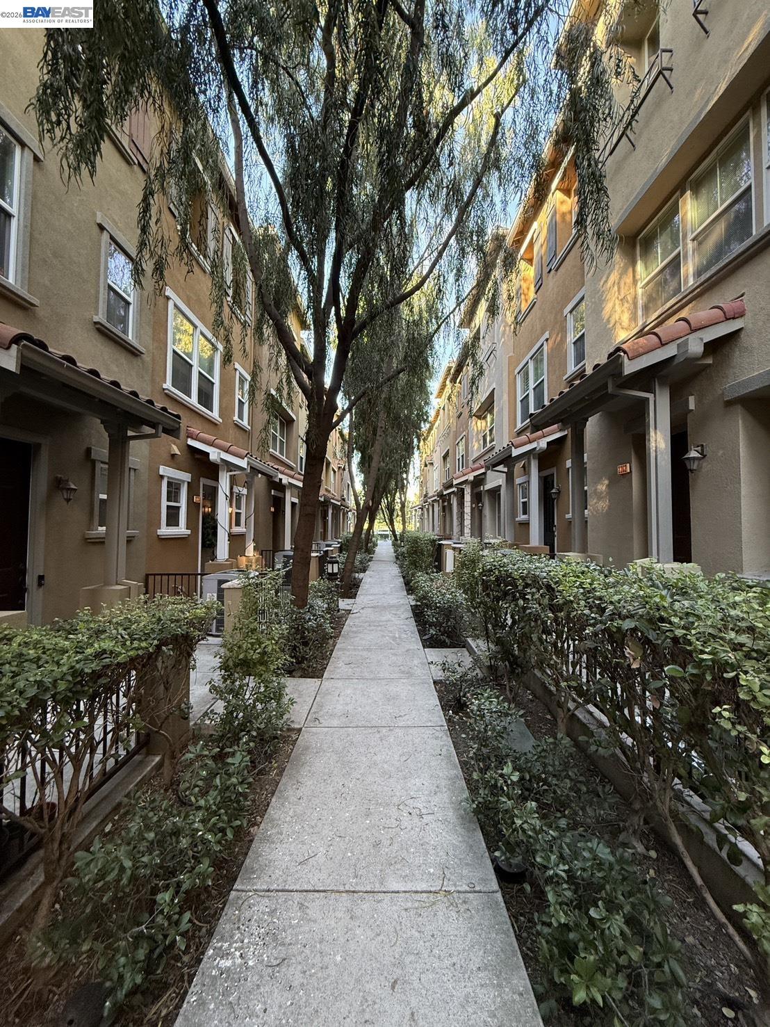 Detail Gallery Image 24 of 35 For 2200 Beech Cir, San Jose,  CA 95131 - 3 Beds | 3 Baths