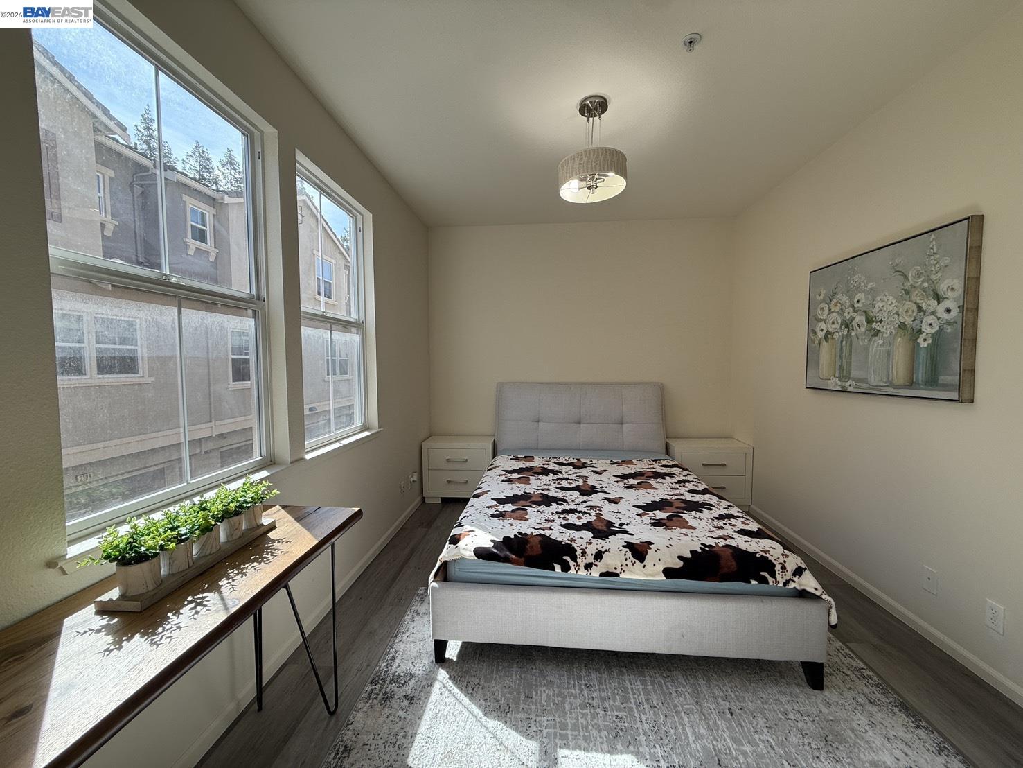 Detail Gallery Image 8 of 29 For 2200 Beech Cir, San Jose,  CA 95131 - 3 Beds | 3 Baths