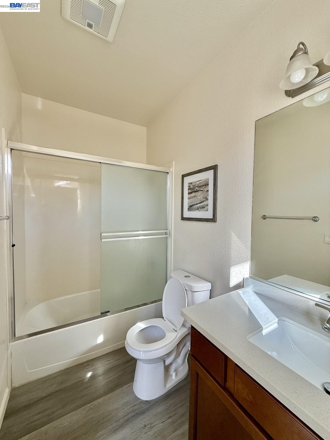 Detail Gallery Image 10 of 35 For 2200 Beech Cir, San Jose,  CA 95131 - 3 Beds | 3 Baths