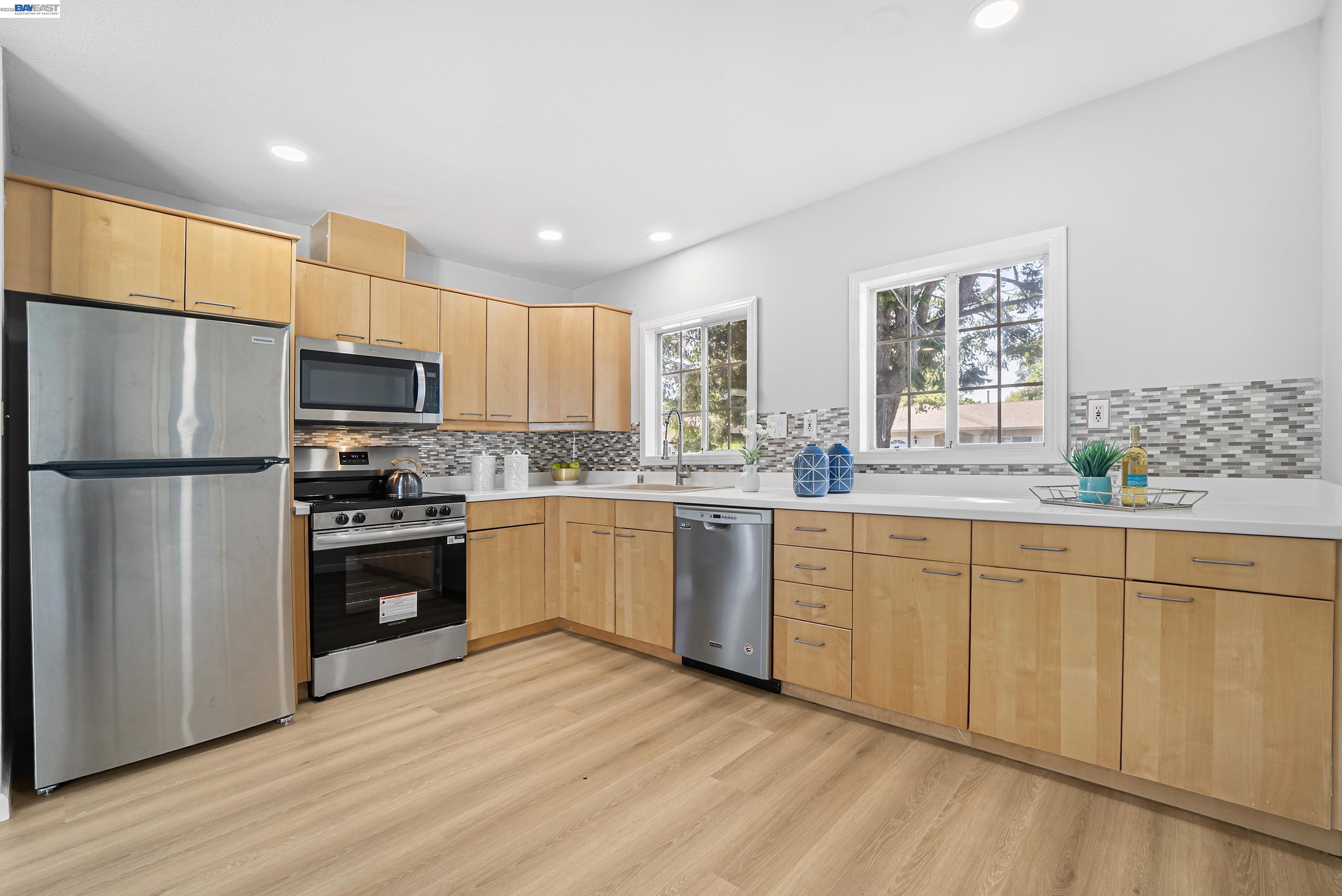 Detail Gallery Image 15 of 42 For 3814 Clough Ave, Fremont,  CA 94538 - 3 Beds | 2 Baths