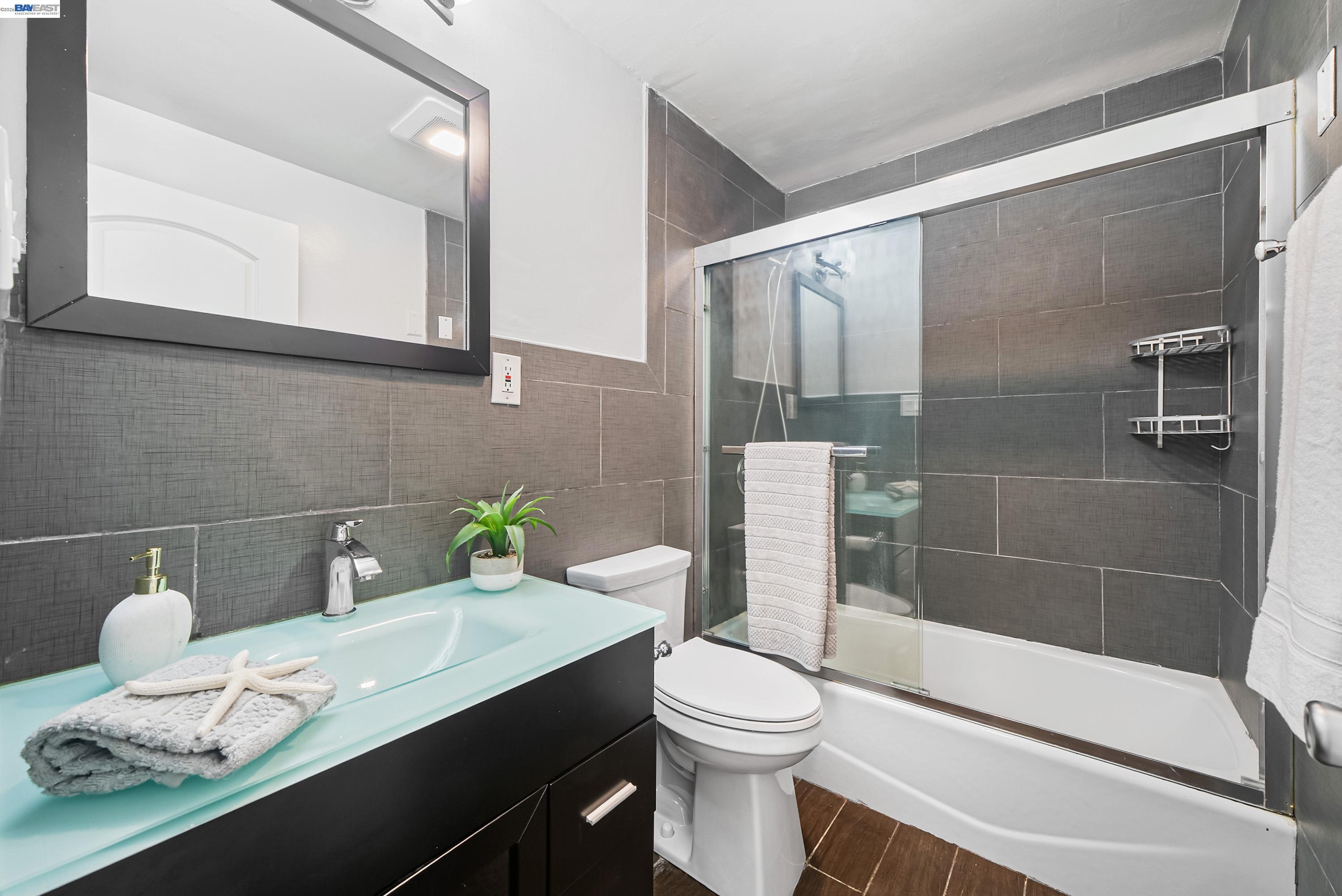 Detail Gallery Image 21 of 42 For 3814 Clough Ave, Fremont,  CA 94538 - 3 Beds | 2 Baths