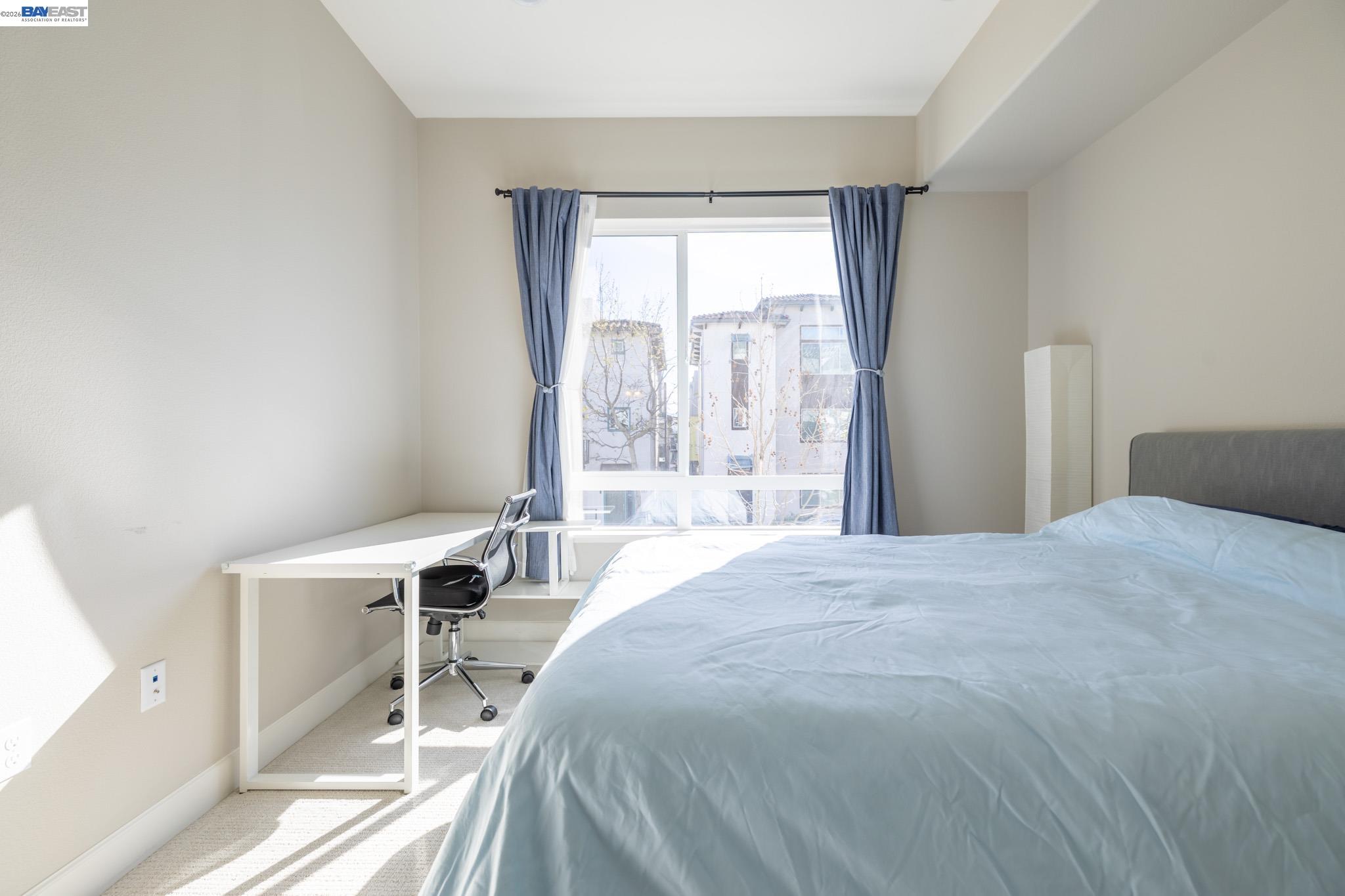 Detail Gallery Image 15 of 47 For 263 Llano De Los Robles Ave #1,  San Jose,  CA 95136 - 3 Beds | 2 Baths