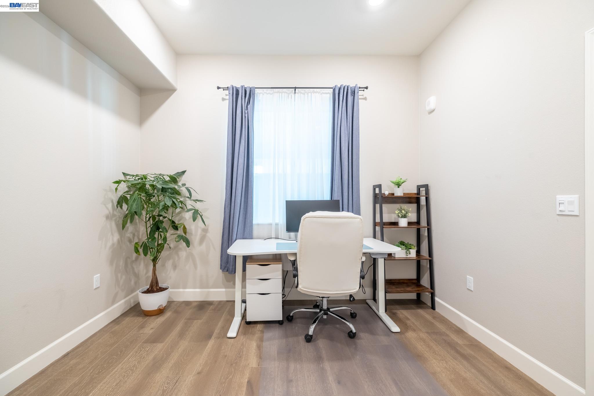 Detail Gallery Image 19 of 47 For 263 Llano De Los Robles Ave #1,  San Jose,  CA 95136 - 3 Beds | 2 Baths