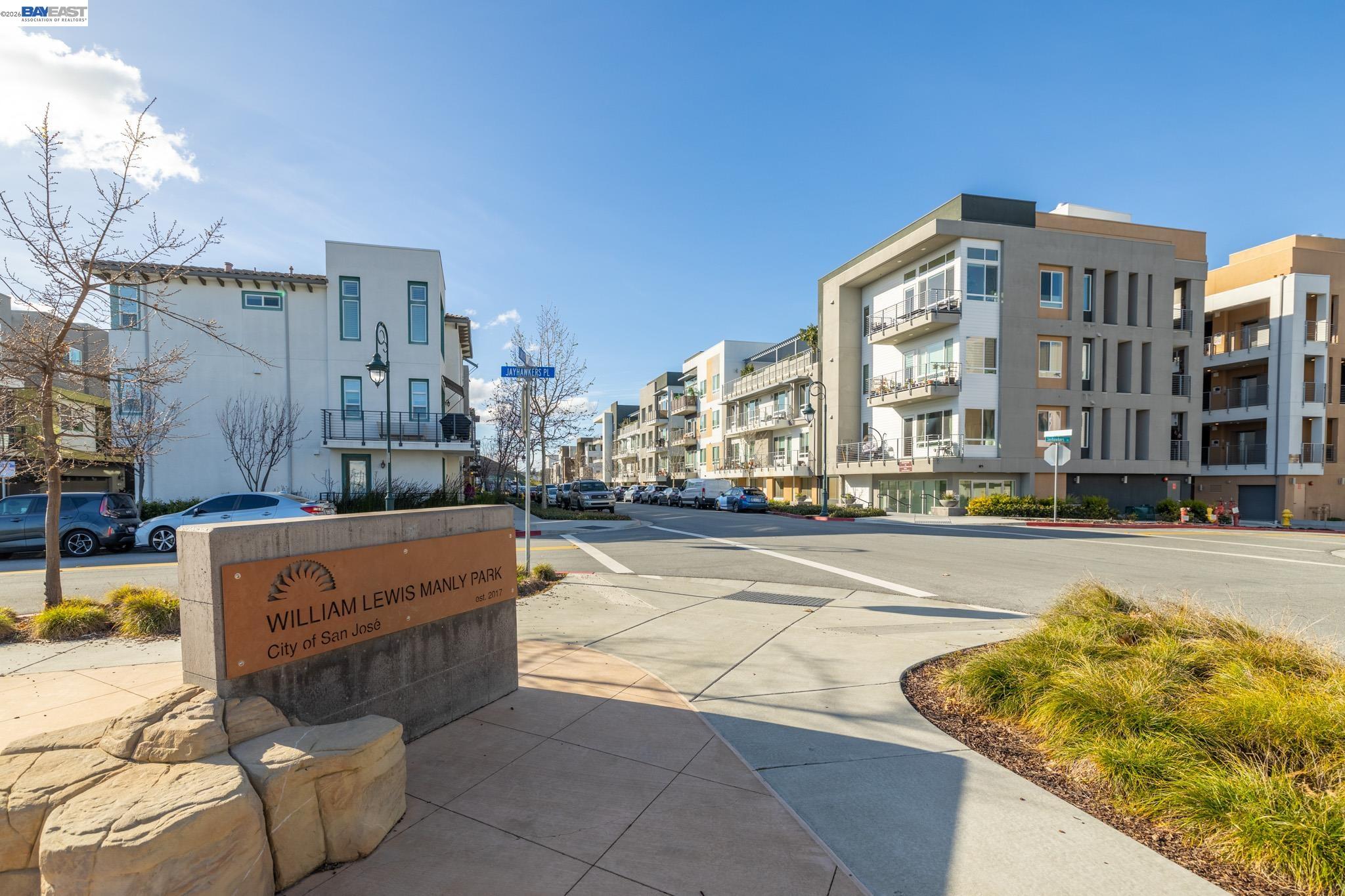 Detail Gallery Image 31 of 47 For 263 Llano De Los Robles Ave #1,  San Jose,  CA 95136 - 3 Beds | 2 Baths