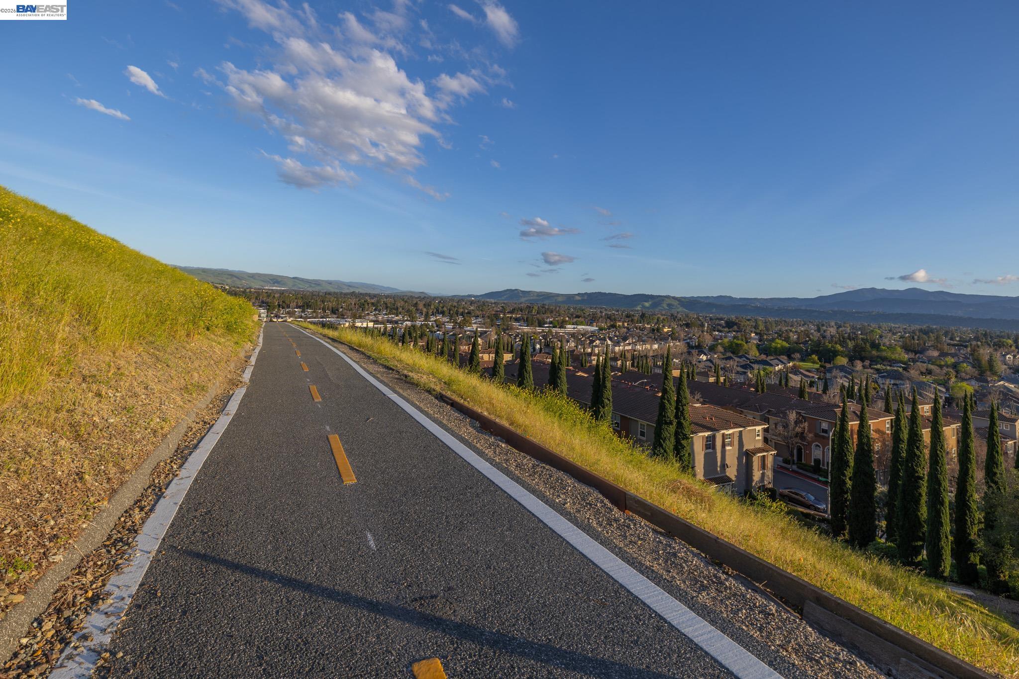Detail Gallery Image 39 of 47 For 263 Llano De Los Robles Ave #1,  San Jose,  CA 95136 - 3 Beds | 2 Baths