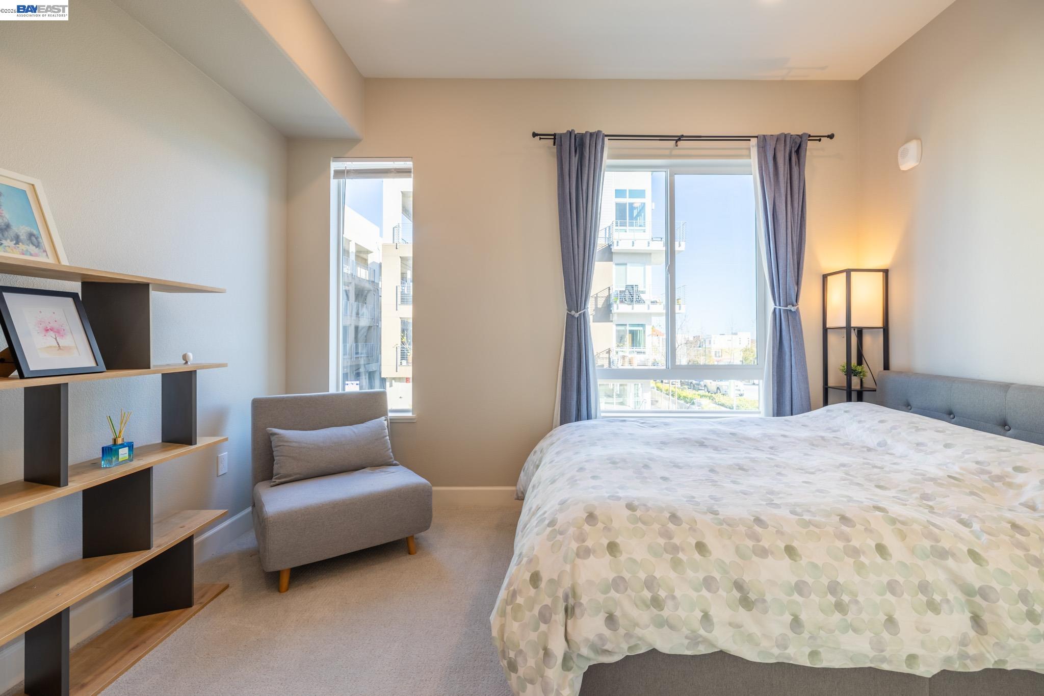 Detail Gallery Image 10 of 47 For 263 Llano De Los Robles Ave #1,  San Jose,  CA 95136 - 3 Beds | 2 Baths