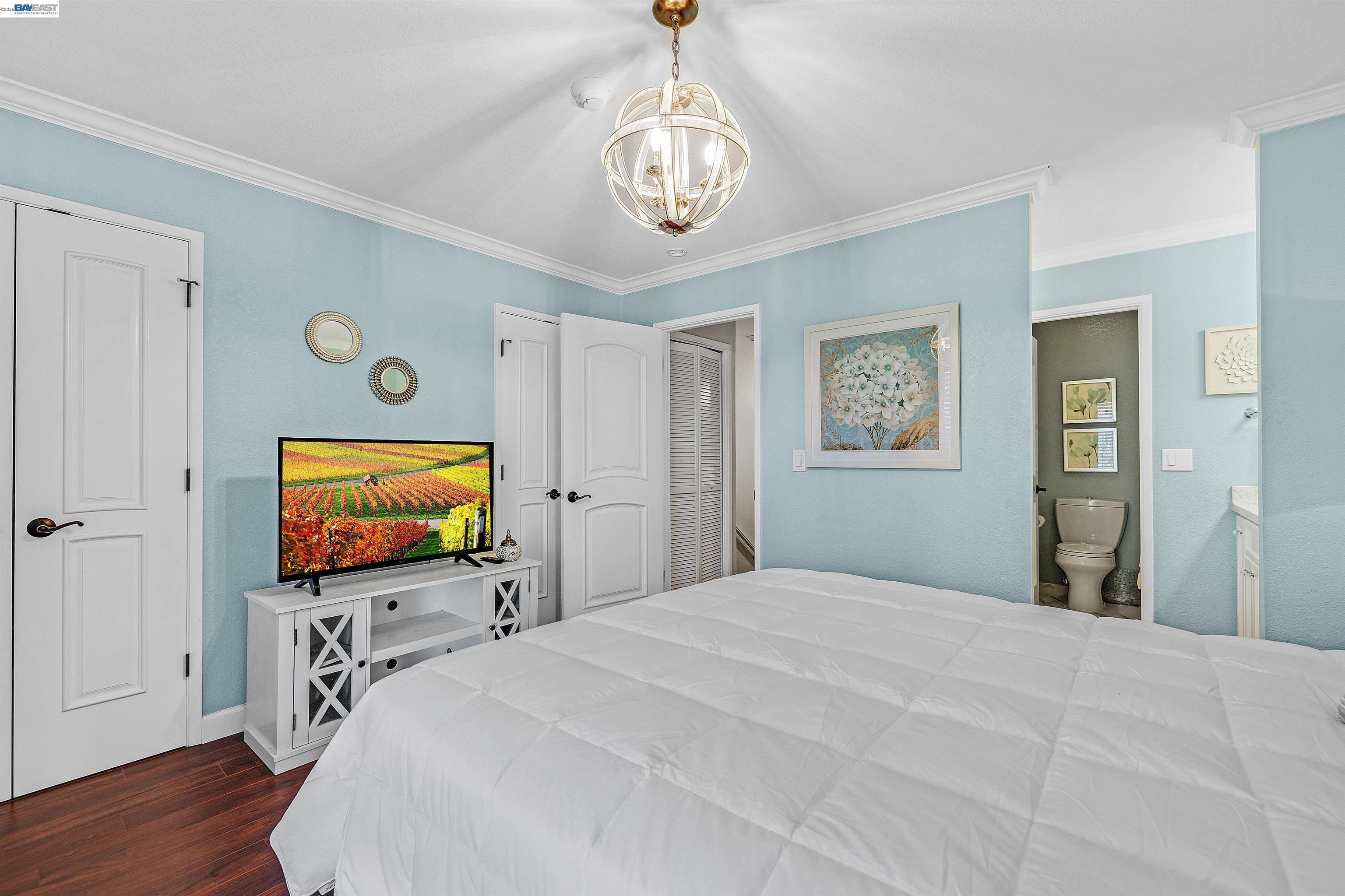 Photo #23: 41125140 Listing: Photo #23