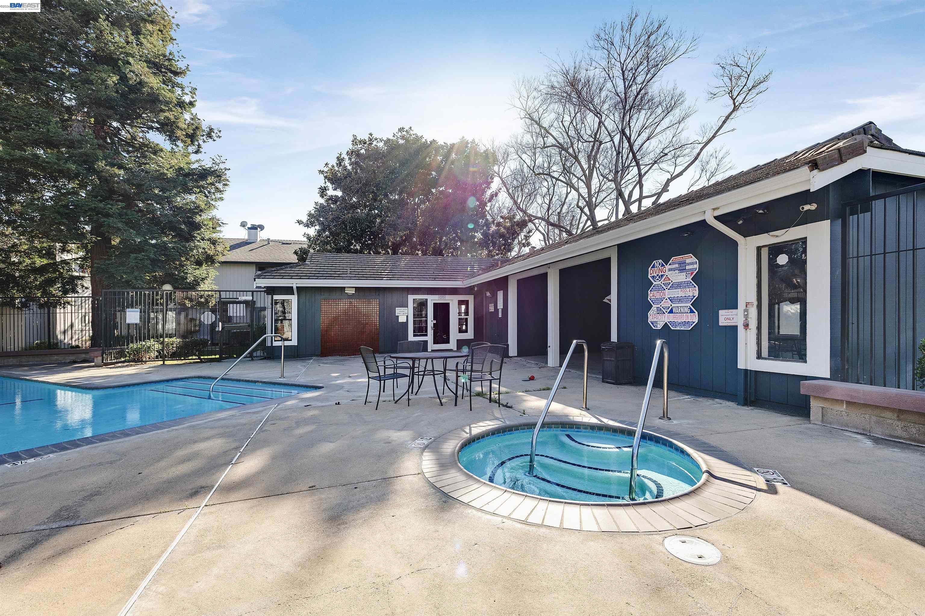 Detail Gallery Image 44 of 46 For 6169 Thornton Avenue #B,  Newark,  CA 94560 - 2 Beds | 2/1 Baths