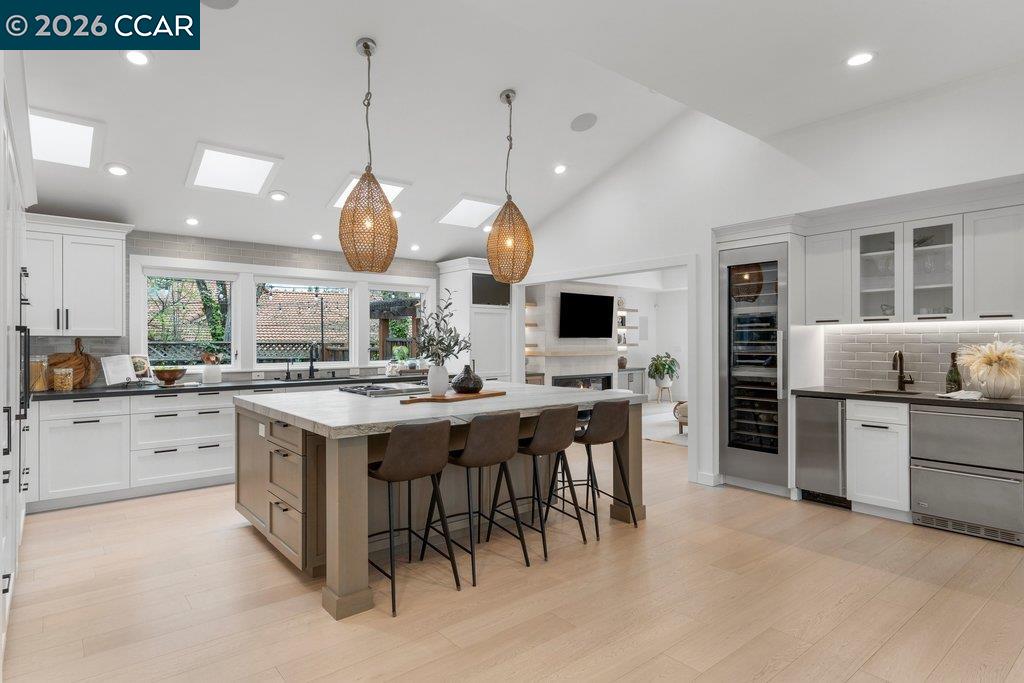 Detail Gallery Image 14 of 60 For 22 Calle Del Casarillo, Diablo,  CA 94528 - 6 Beds | 6 Baths