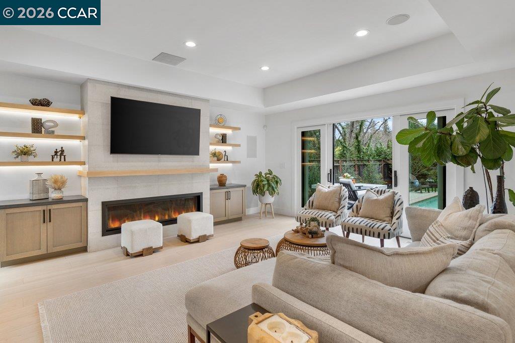 Detail Gallery Image 15 of 60 For 22 Calle Del Casarillo, Diablo,  CA 94528 - 6 Beds | 6 Baths