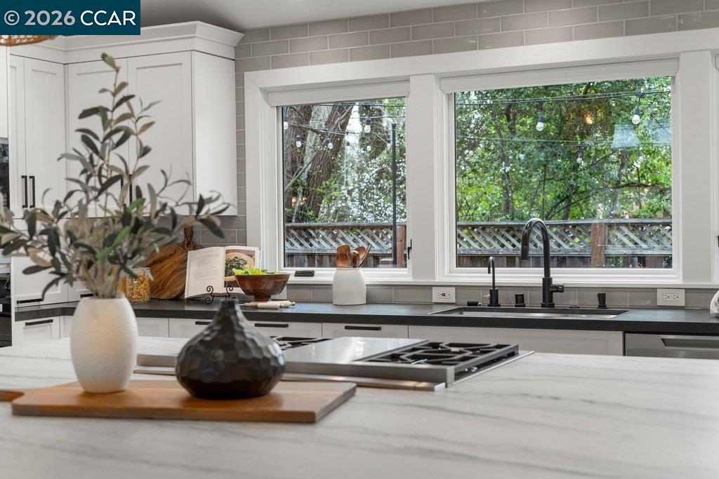 Detail Gallery Image 17 of 60 For 22 Calle Del Casarillo, Diablo,  CA 94528 - 6 Beds | 6 Baths