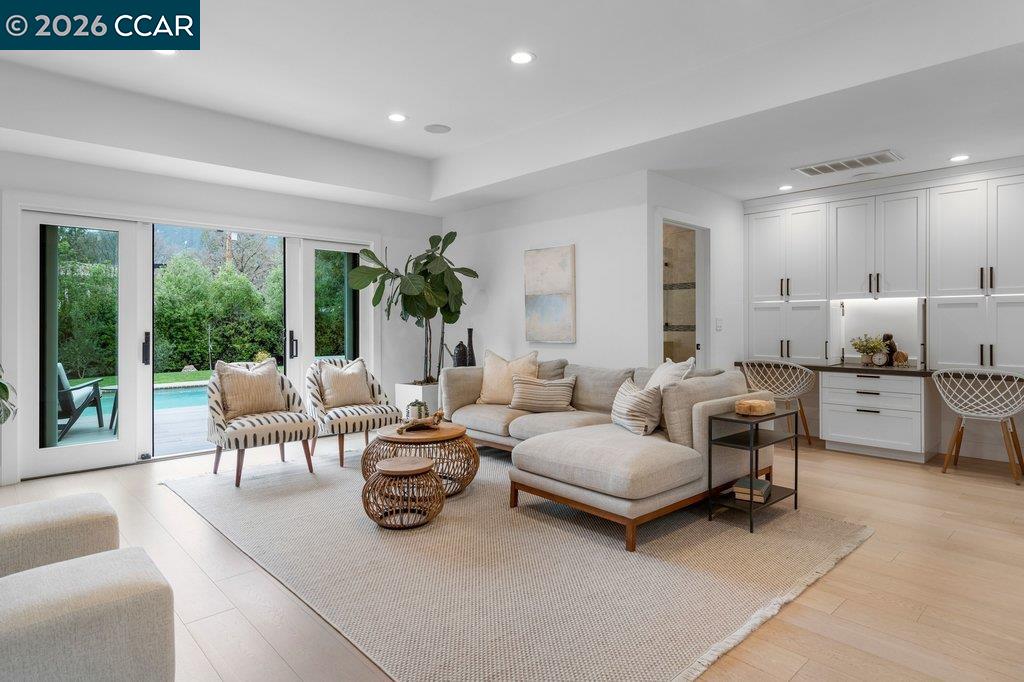 Detail Gallery Image 17 of 60 For 22 Calle Del Casarillo, Diablo,  CA 94528 - 6 Beds | 6 Baths