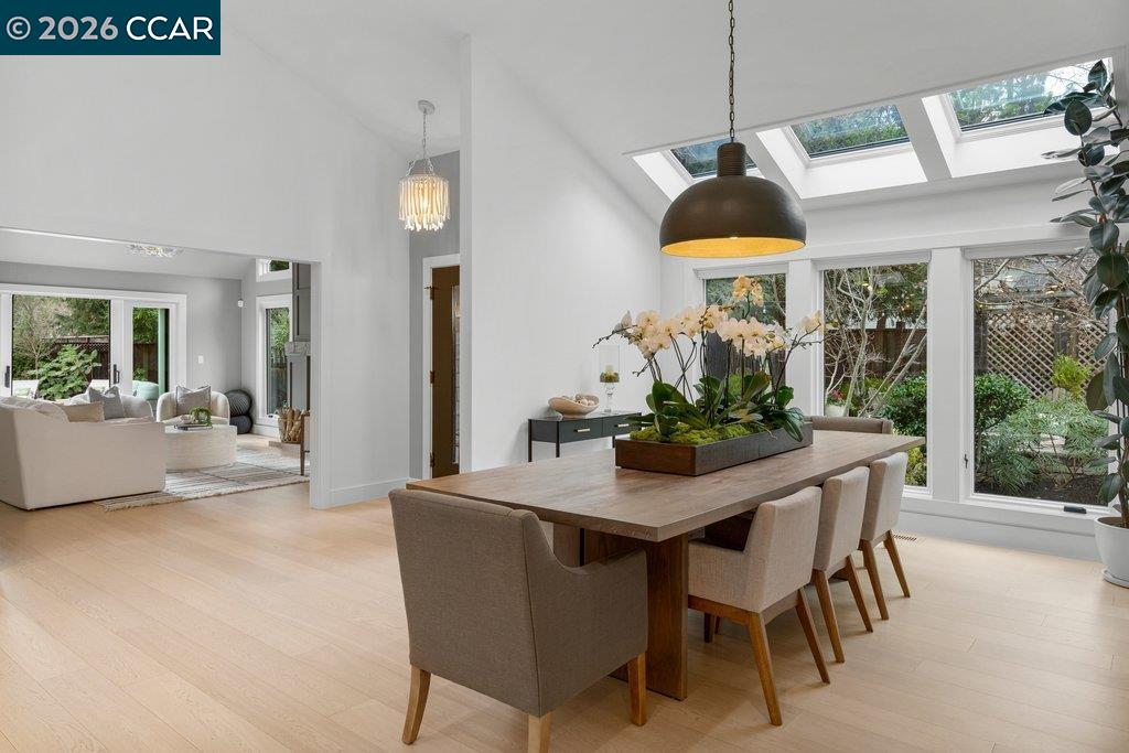 Detail Gallery Image 24 of 60 For 22 Calle Del Casarillo, Diablo,  CA 94528 - 6 Beds | 6 Baths