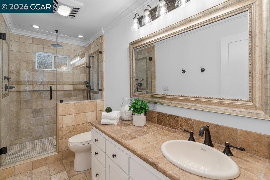 Detail Gallery Image 27 of 60 For 22 Calle Del Casarillo, Diablo,  CA 94528 - 6 Beds | 6 Baths