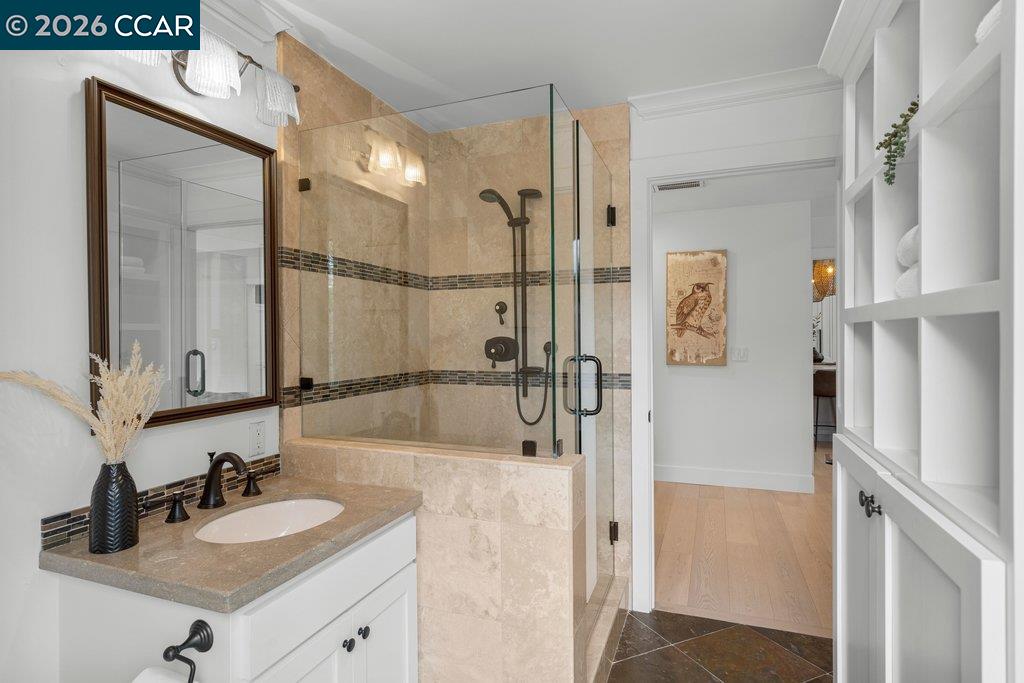 Detail Gallery Image 30 of 60 For 22 Calle Del Casarillo, Diablo,  CA 94528 - 6 Beds | 6 Baths