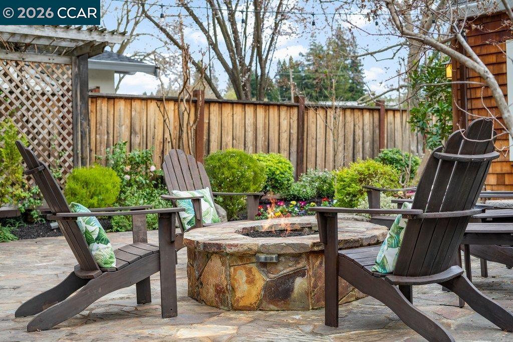 Detail Gallery Image 9 of 60 For 22 Calle Del Casarillo, Diablo,  CA 94528 - 6 Beds | 6 Baths