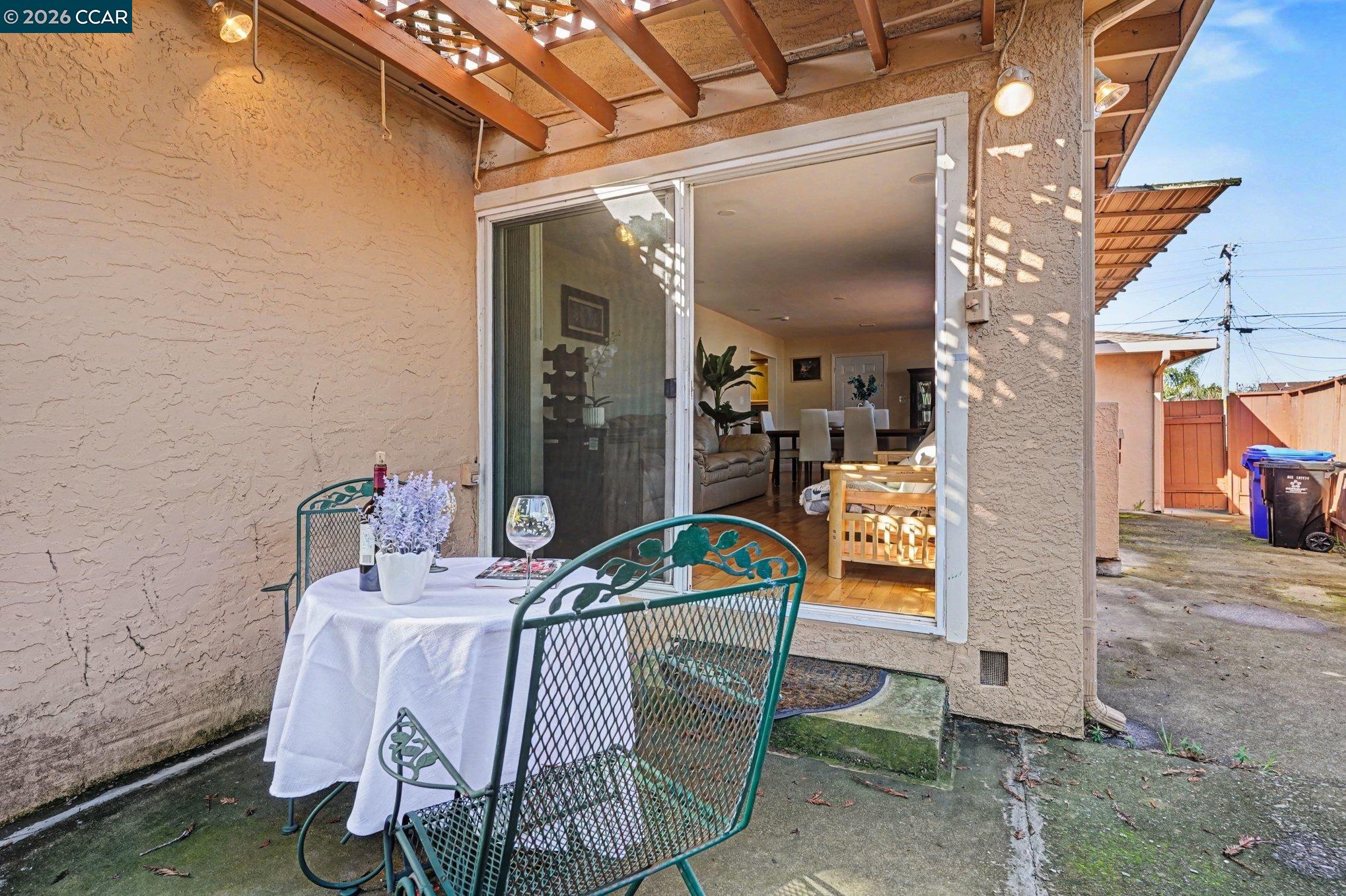 Detail Gallery Image 28 of 32 For 2715 Sargent Ave, San Pablo,  CA 94806 - 3 Beds | 1/1 Baths