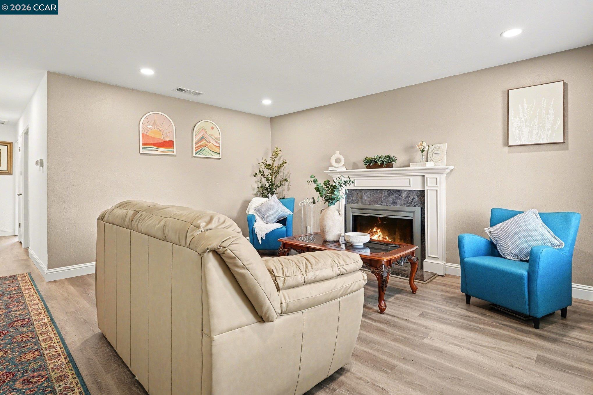 Detail Gallery Image 6 of 32 For 2715 Sargent Ave, San Pablo,  CA 94806 - 3 Beds | 1/1 Baths