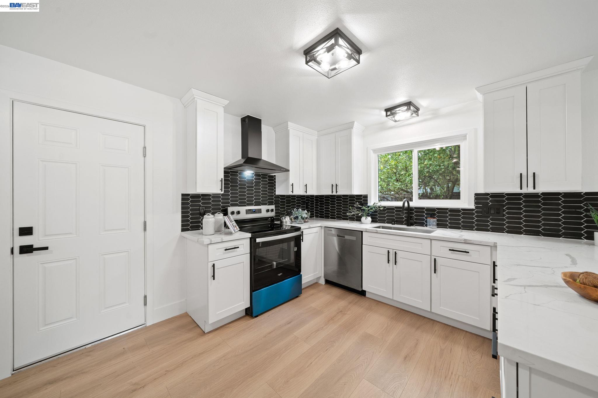 Detail Gallery Image 10 of 31 For 1602 Endriss Dr, Martinez,  CA 94553 - 3 Beds | 2 Baths