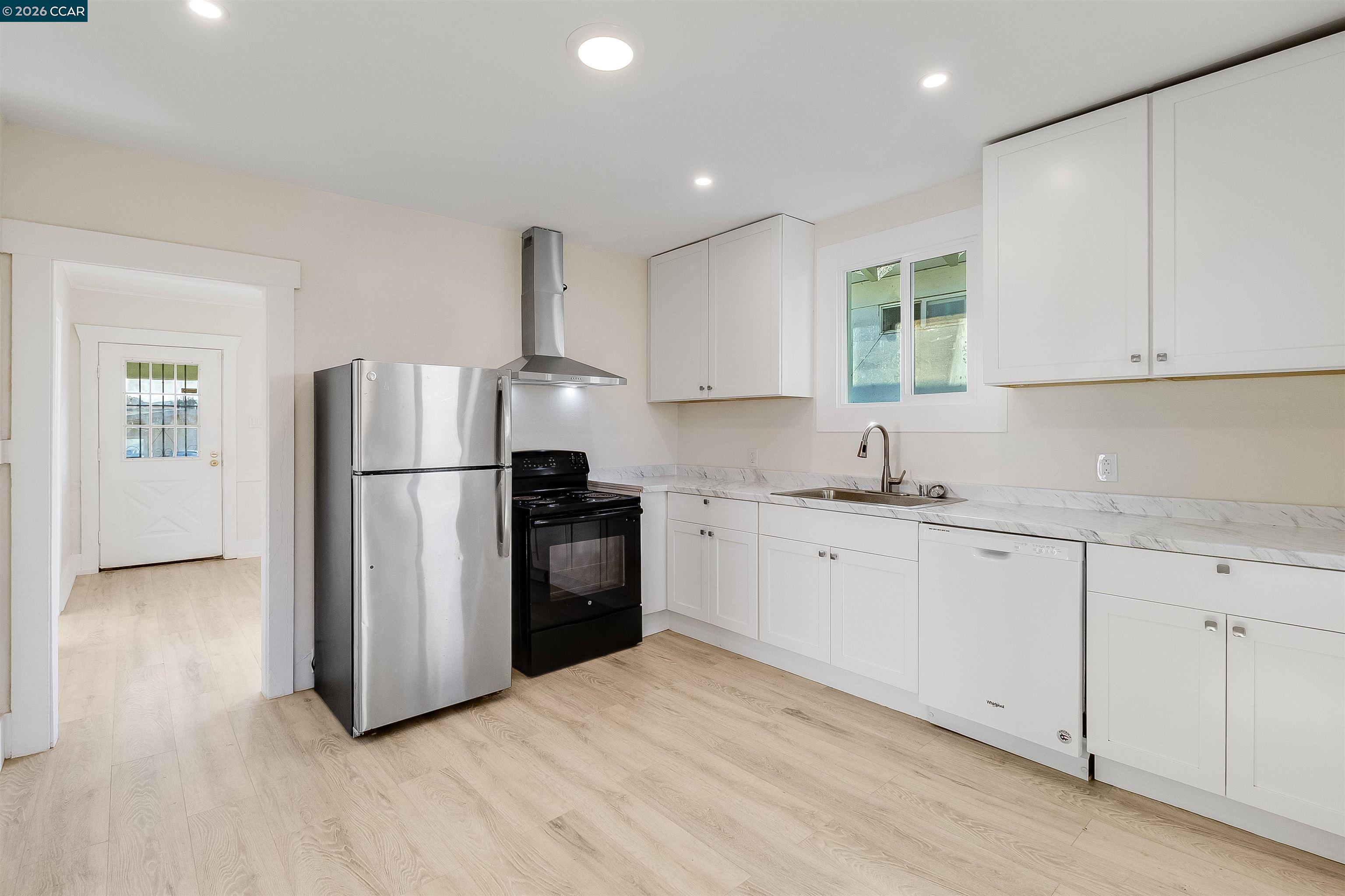 Detail Gallery Image 21 of 31 For 125 Broadway St, Vallejo,  CA 94590 - 2 Beds | 1 Baths