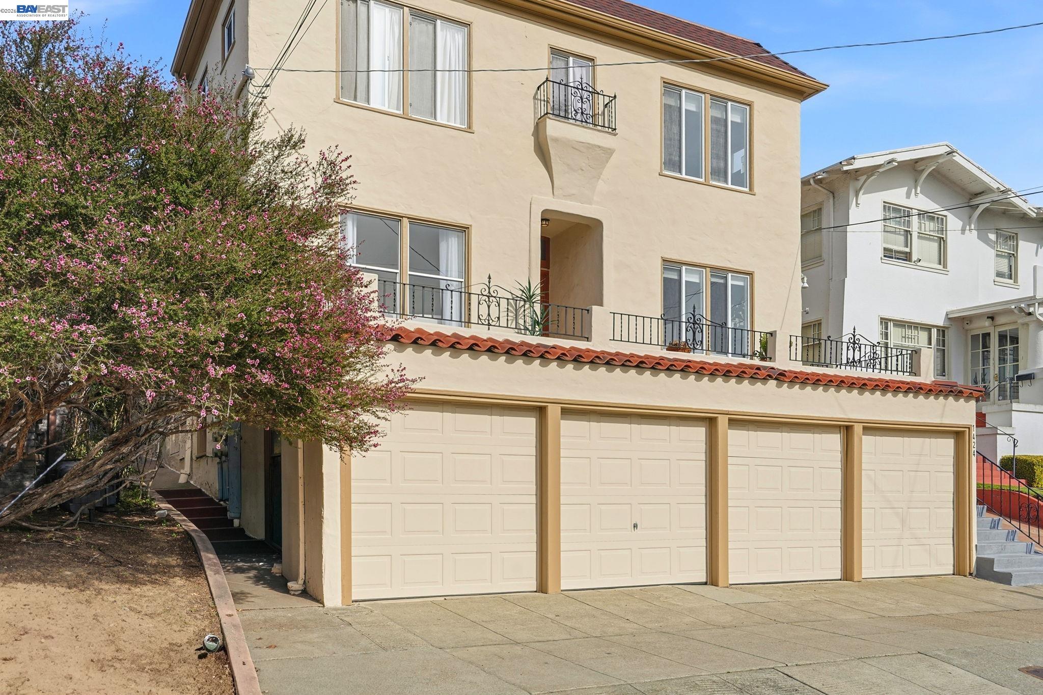 Detail Gallery Image 2 of 36 For 1424 Hampel St, Oakland,  CA 94602 - – Beds | – Baths