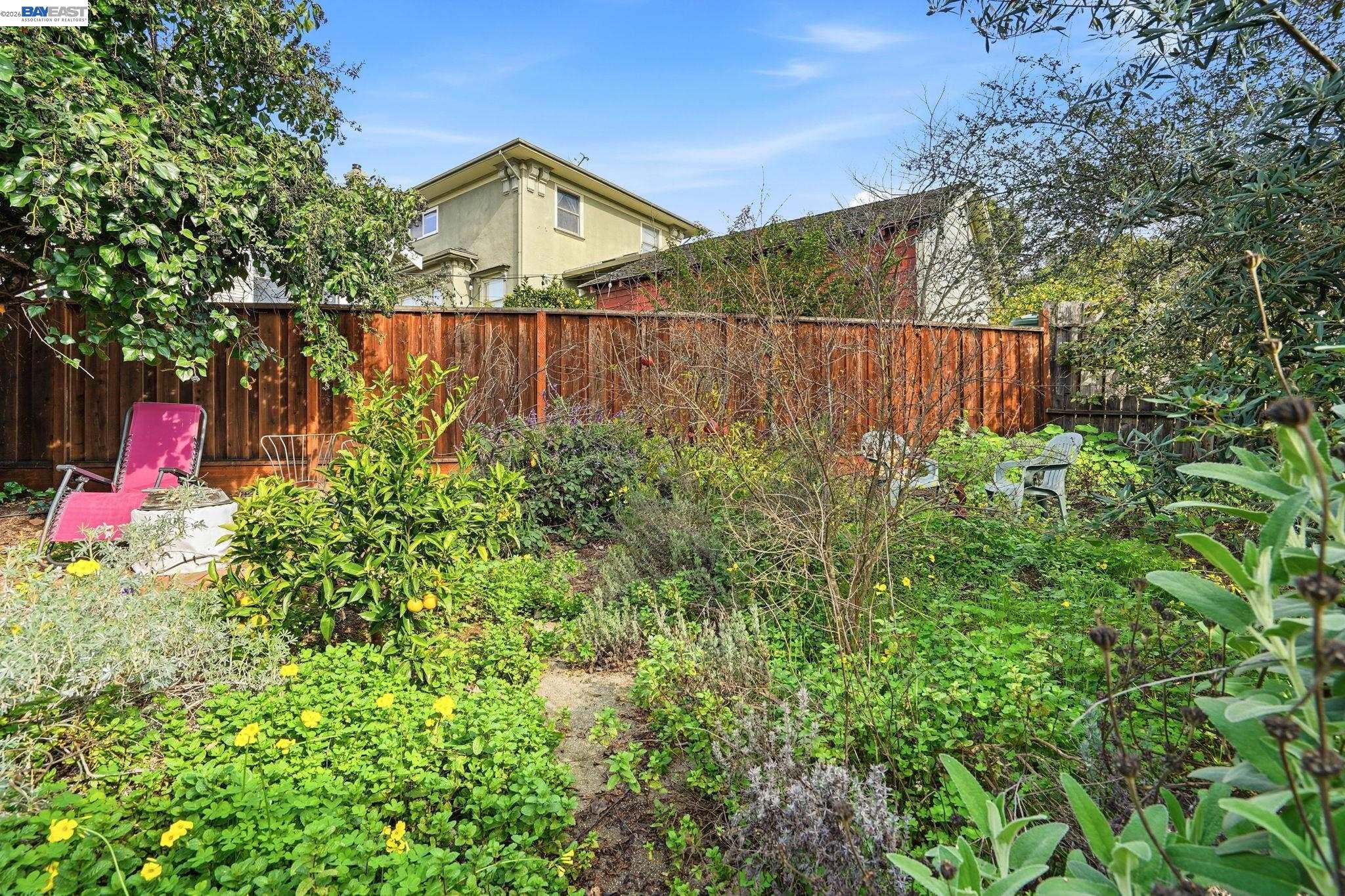 Detail Gallery Image 32 of 36 For 1424 Hampel St, Oakland,  CA 94602 - – Beds | – Baths