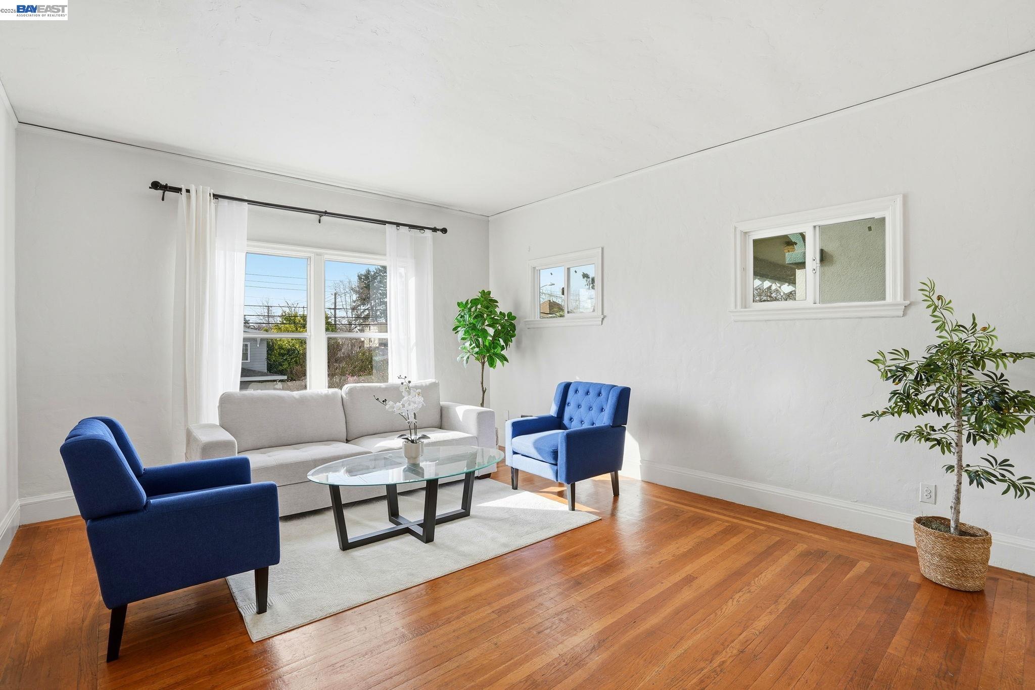 Detail Gallery Image 10 of 36 For 1424 Hampel St, Oakland,  CA 94602 - – Beds | – Baths