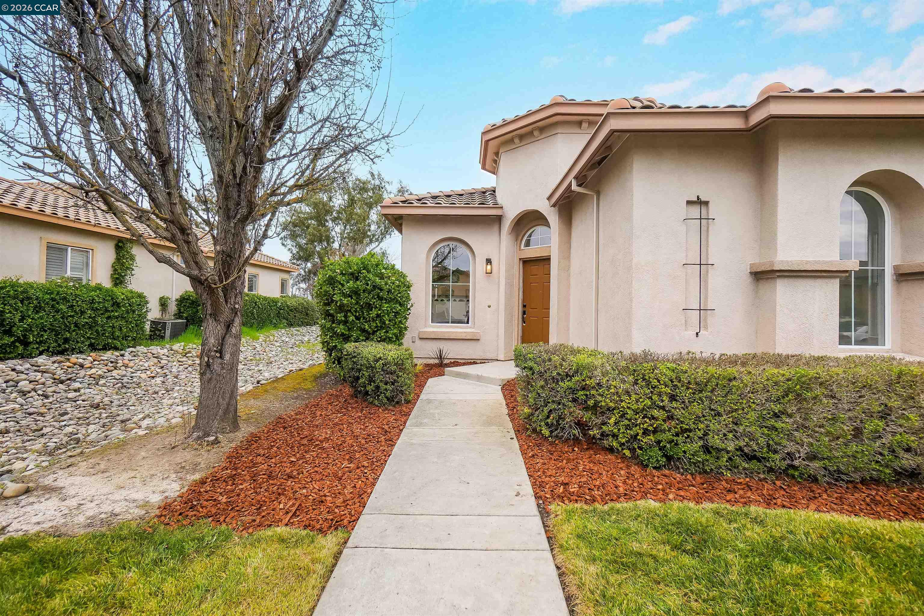 Detail Gallery Image 11 of 60 For 175 Oakridge Way, Rio Vista,  CA 94571 - 3 Beds | 2/1 Baths