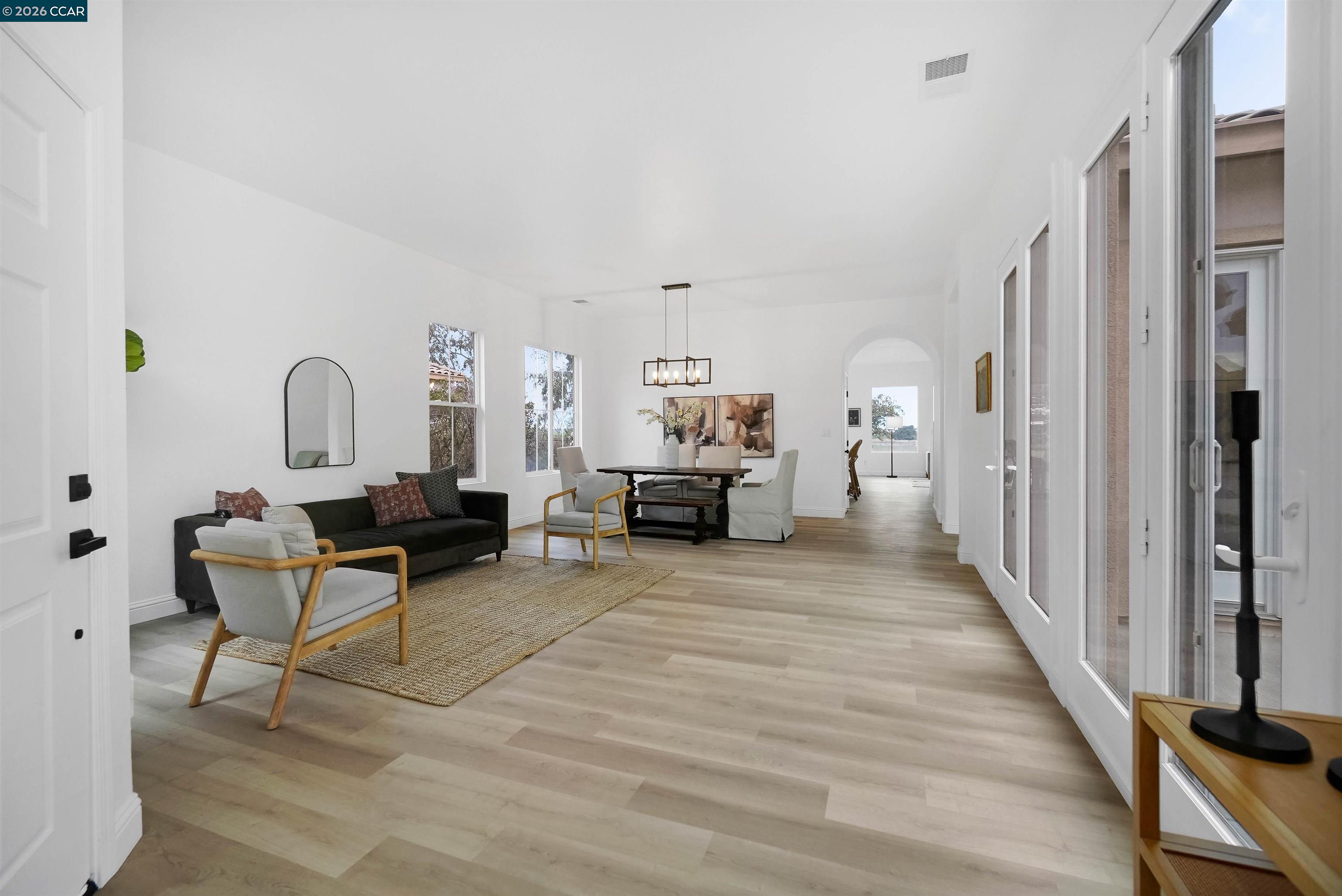 Detail Gallery Image 14 of 60 For 175 Oakridge Way, Rio Vista,  CA 94571 - 3 Beds | 2/1 Baths