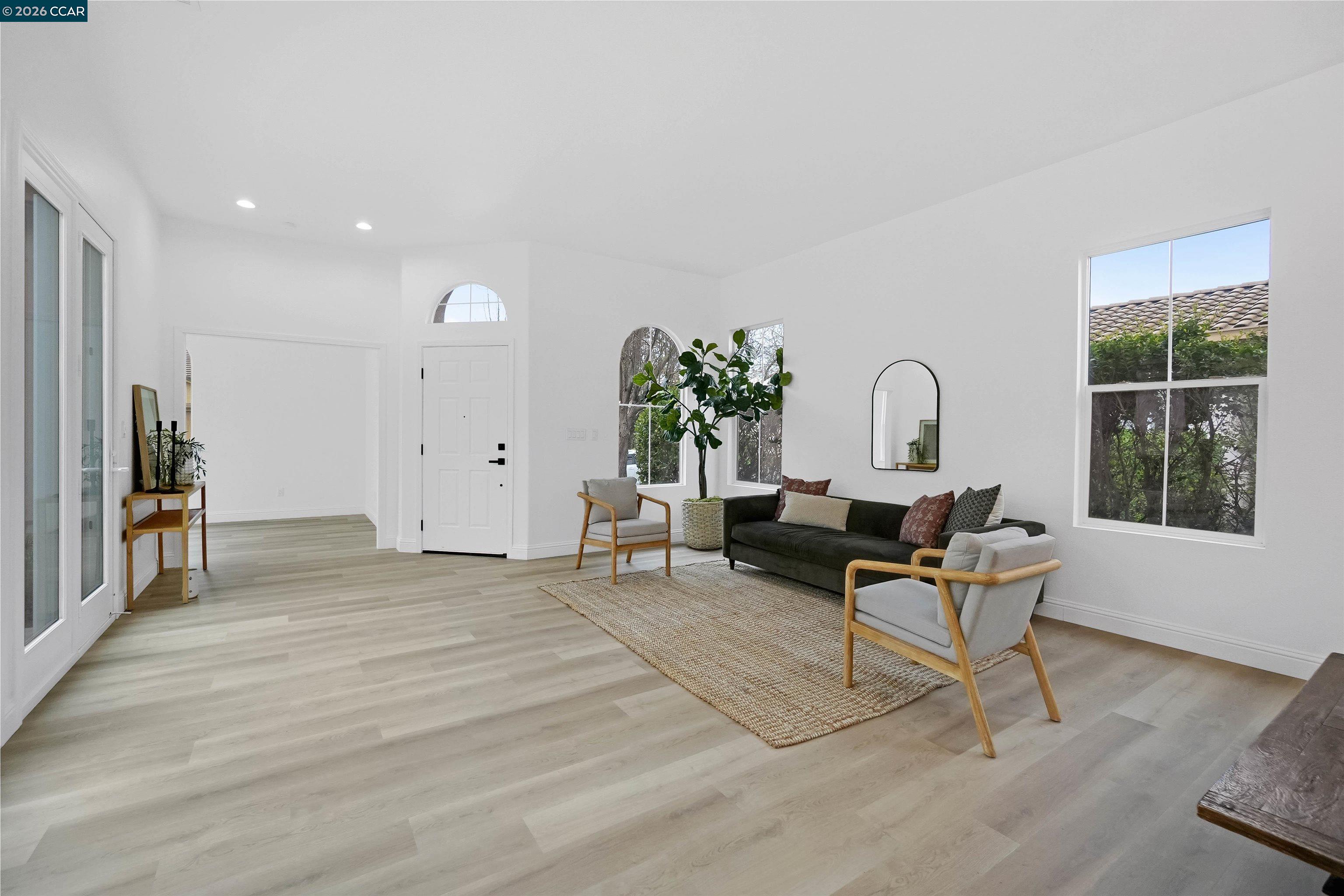 Detail Gallery Image 16 of 60 For 175 Oakridge Way, Rio Vista,  CA 94571 - 3 Beds | 2/1 Baths