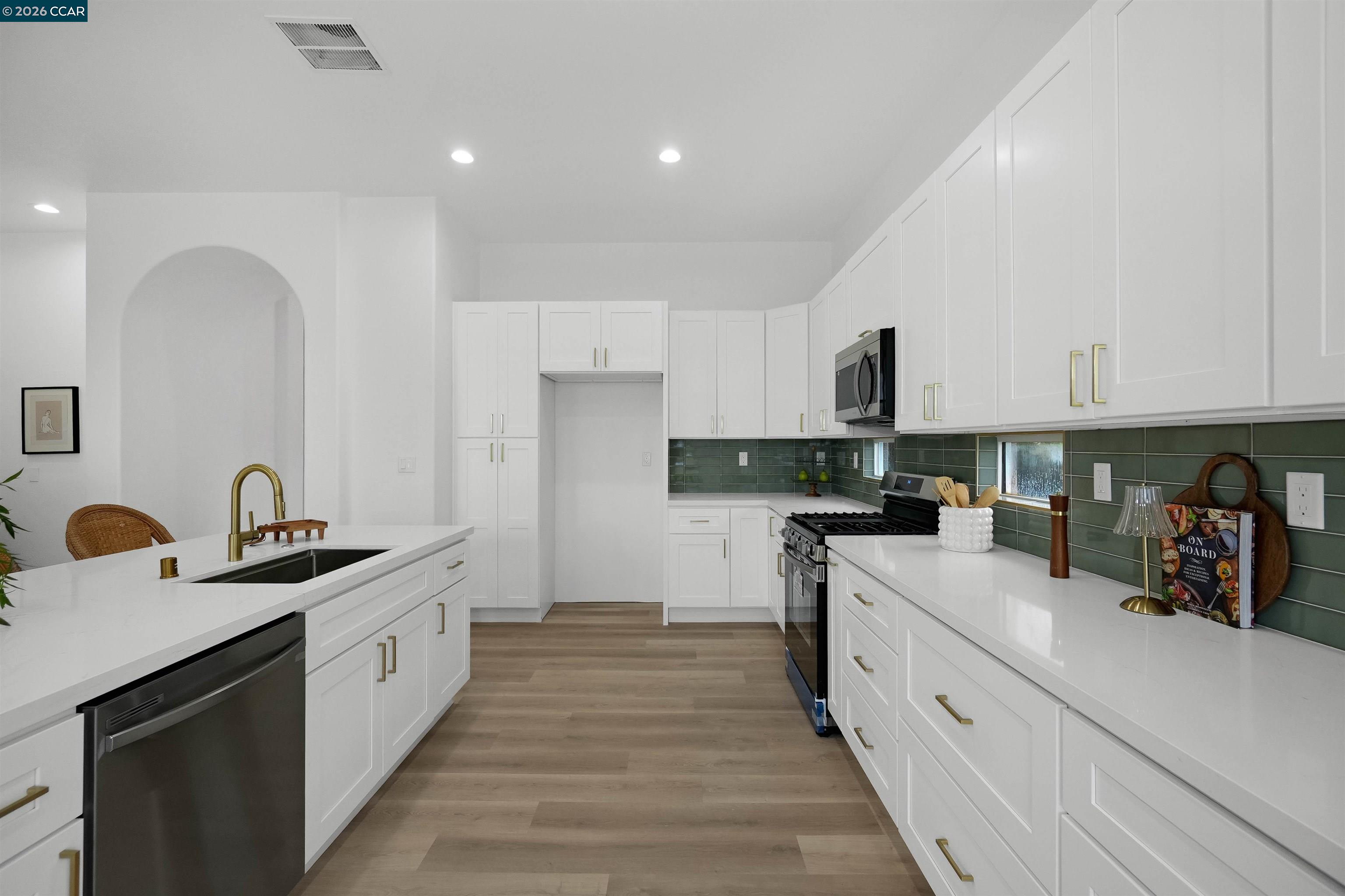 Detail Gallery Image 29 of 60 For 175 Oakridge Way, Rio Vista,  CA 94571 - 3 Beds | 2/1 Baths