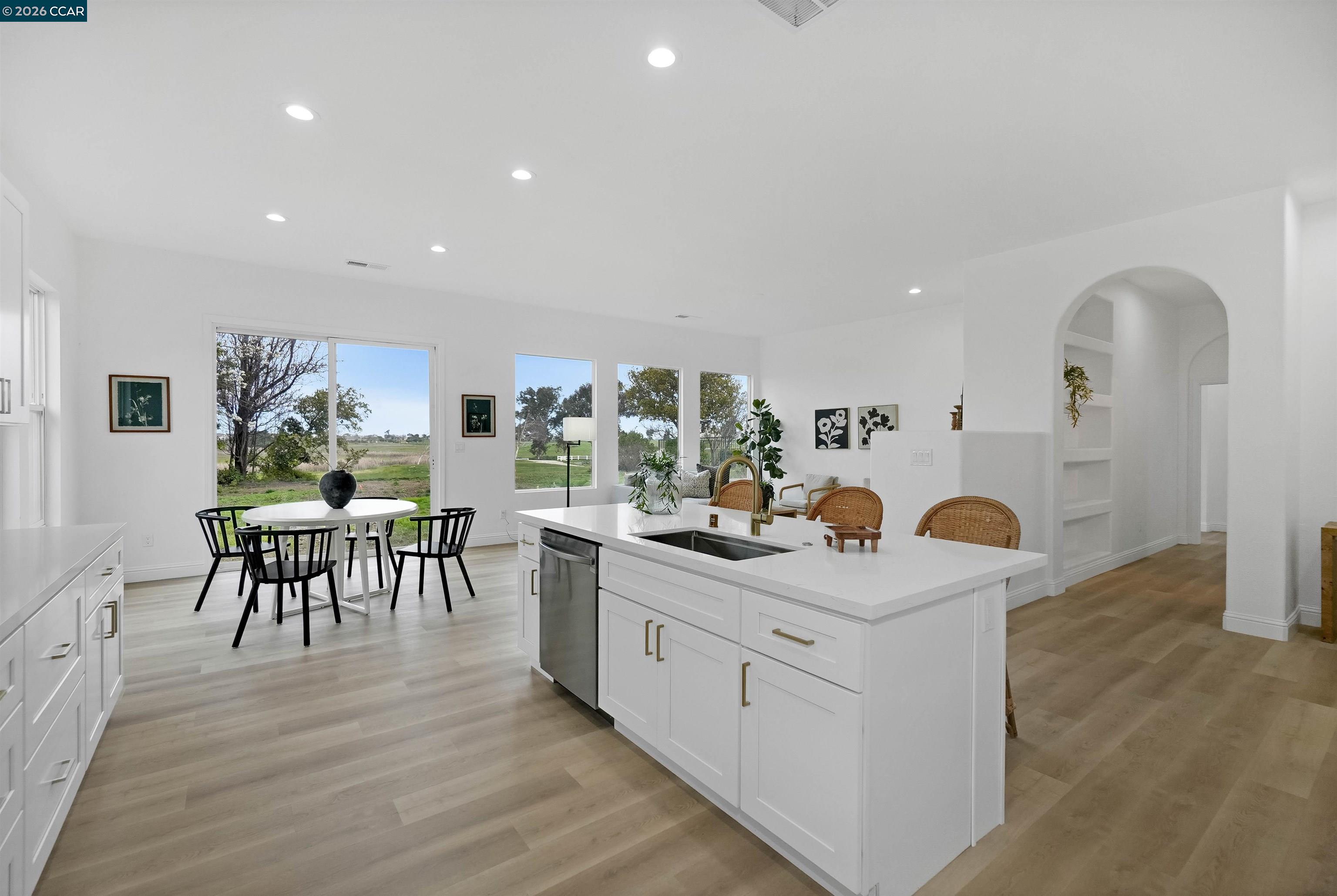 Detail Gallery Image 30 of 60 For 175 Oakridge Way, Rio Vista,  CA 94571 - 3 Beds | 2/1 Baths