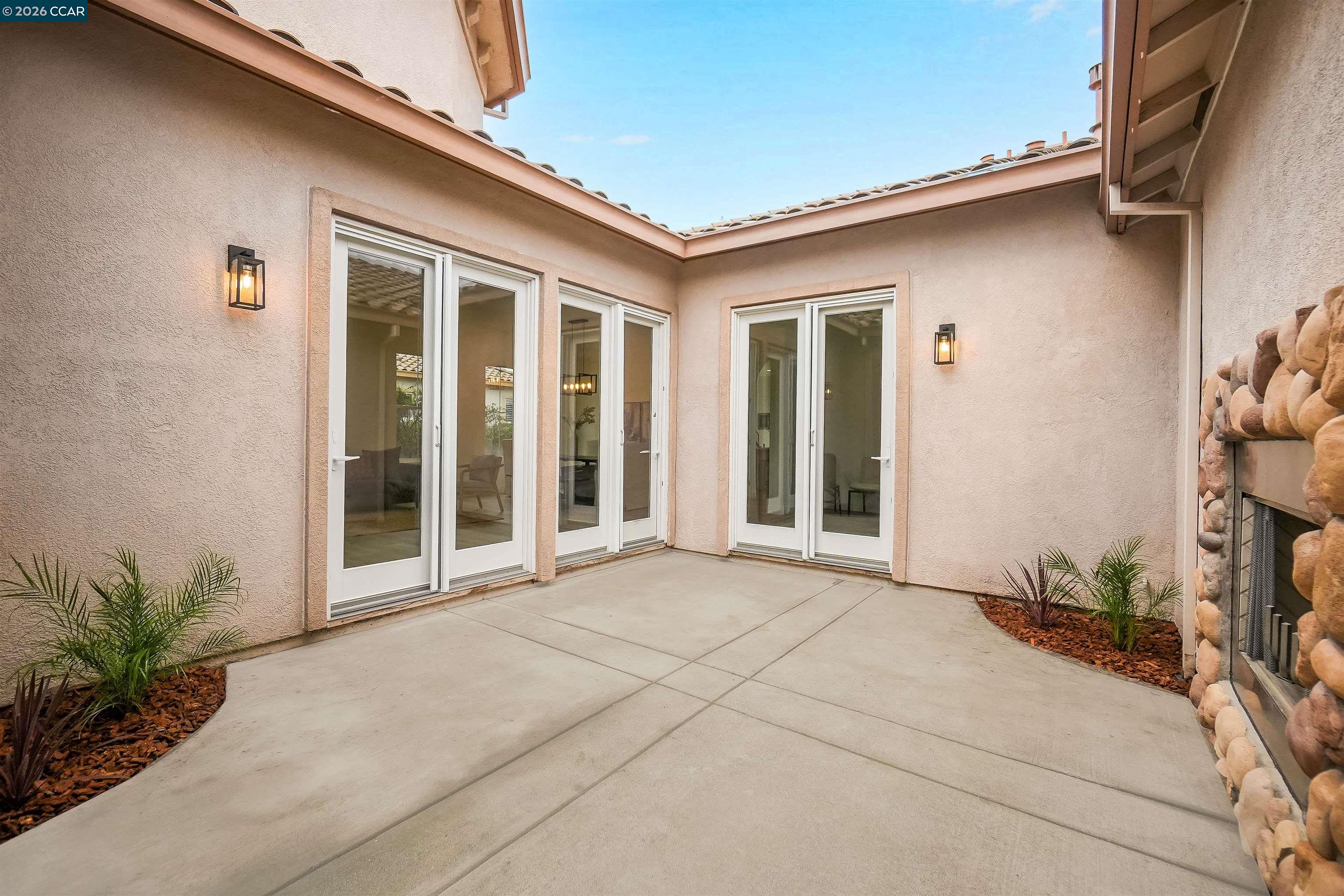 Detail Gallery Image 6 of 60 For 175 Oakridge Way, Rio Vista,  CA 94571 - 3 Beds | 2/1 Baths