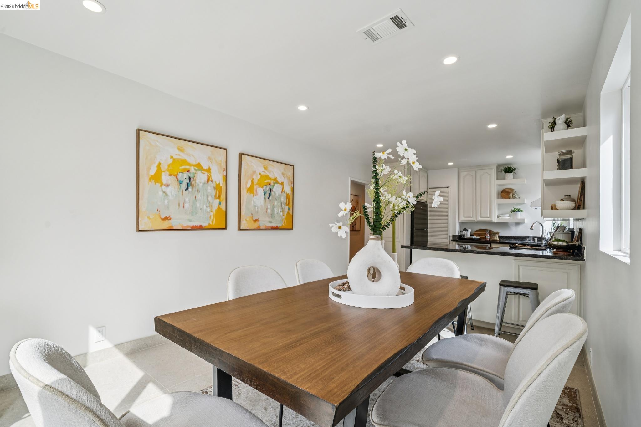 Detail Gallery Image 22 of 47 For 1009 Everett St, El Cerrito,  CA 94530 - 5 Beds | 4 Baths